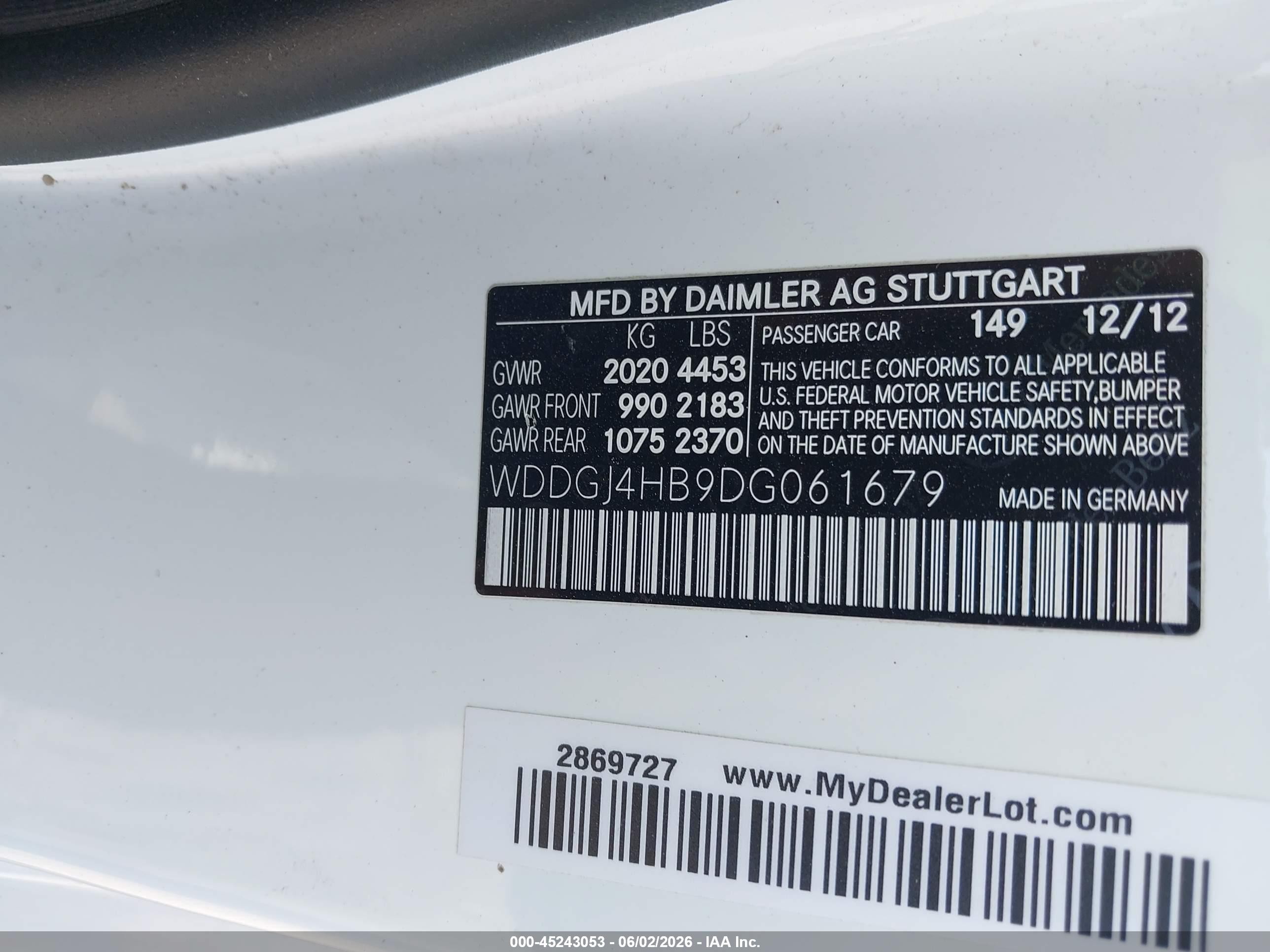 2013 Mercedes-benz C 250   White vin: WDDGJ4HB9DG061679