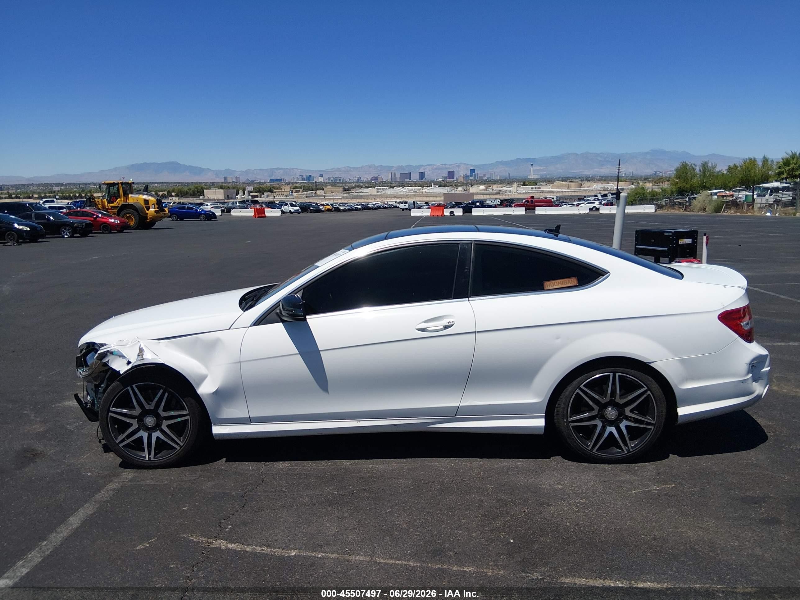 2015 Mercedes-benz C 250   White vin: WDDGJ4HB9FG405174