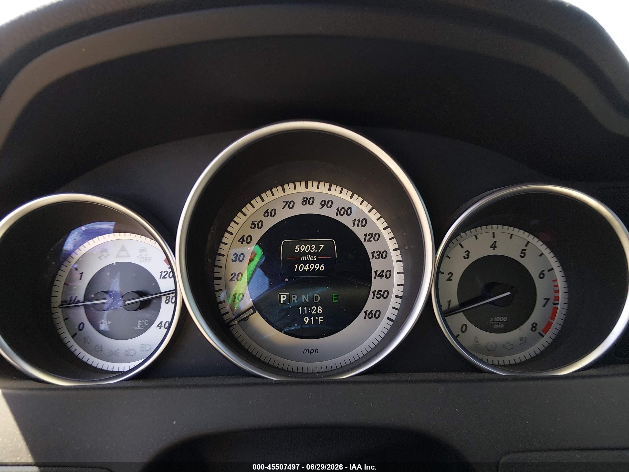 2015 Mercedes-benz C 250   White vin: WDDGJ4HB9FG405174