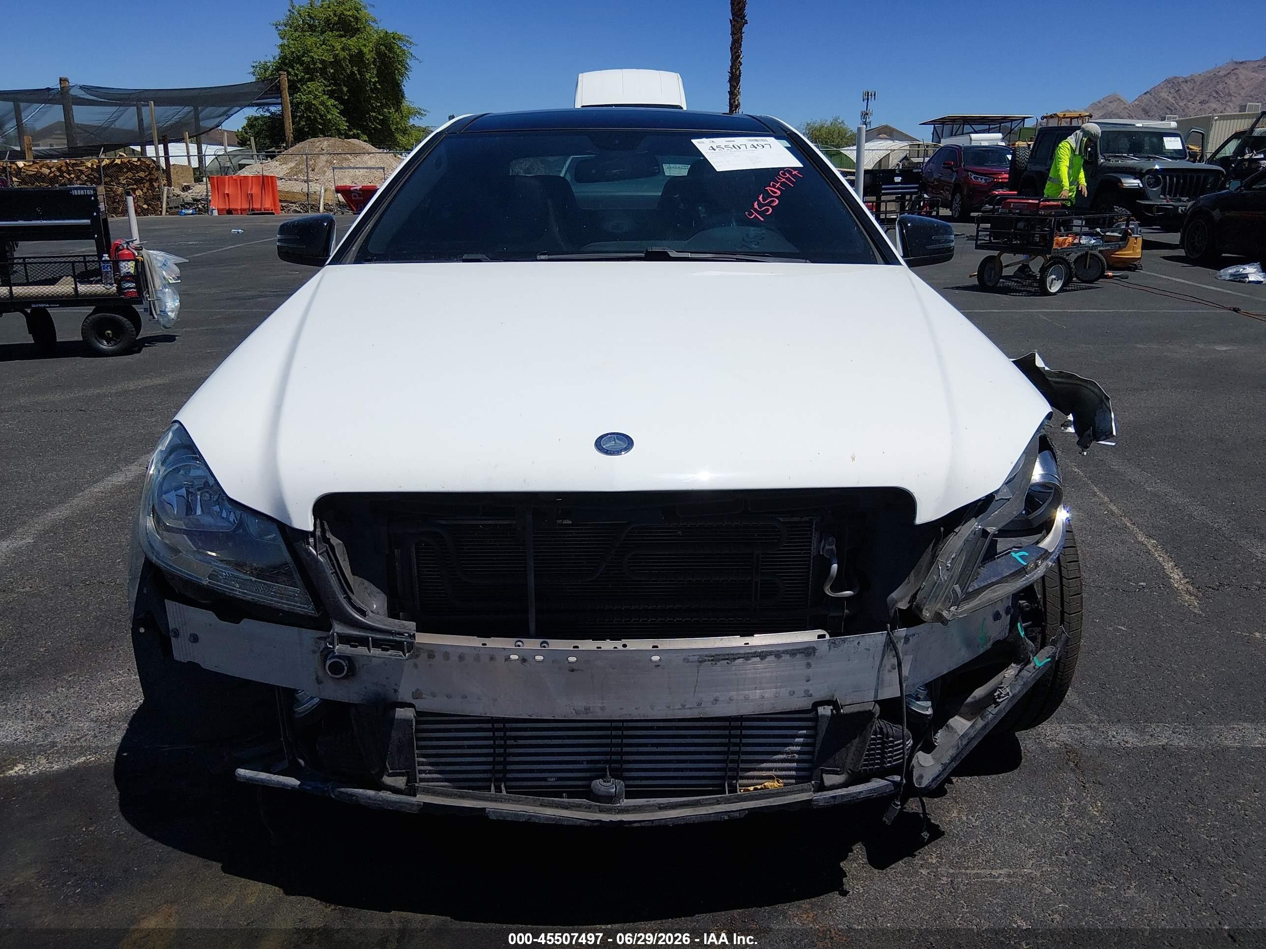 2015 Mercedes-benz C 250   White vin: WDDGJ4HB9FG405174