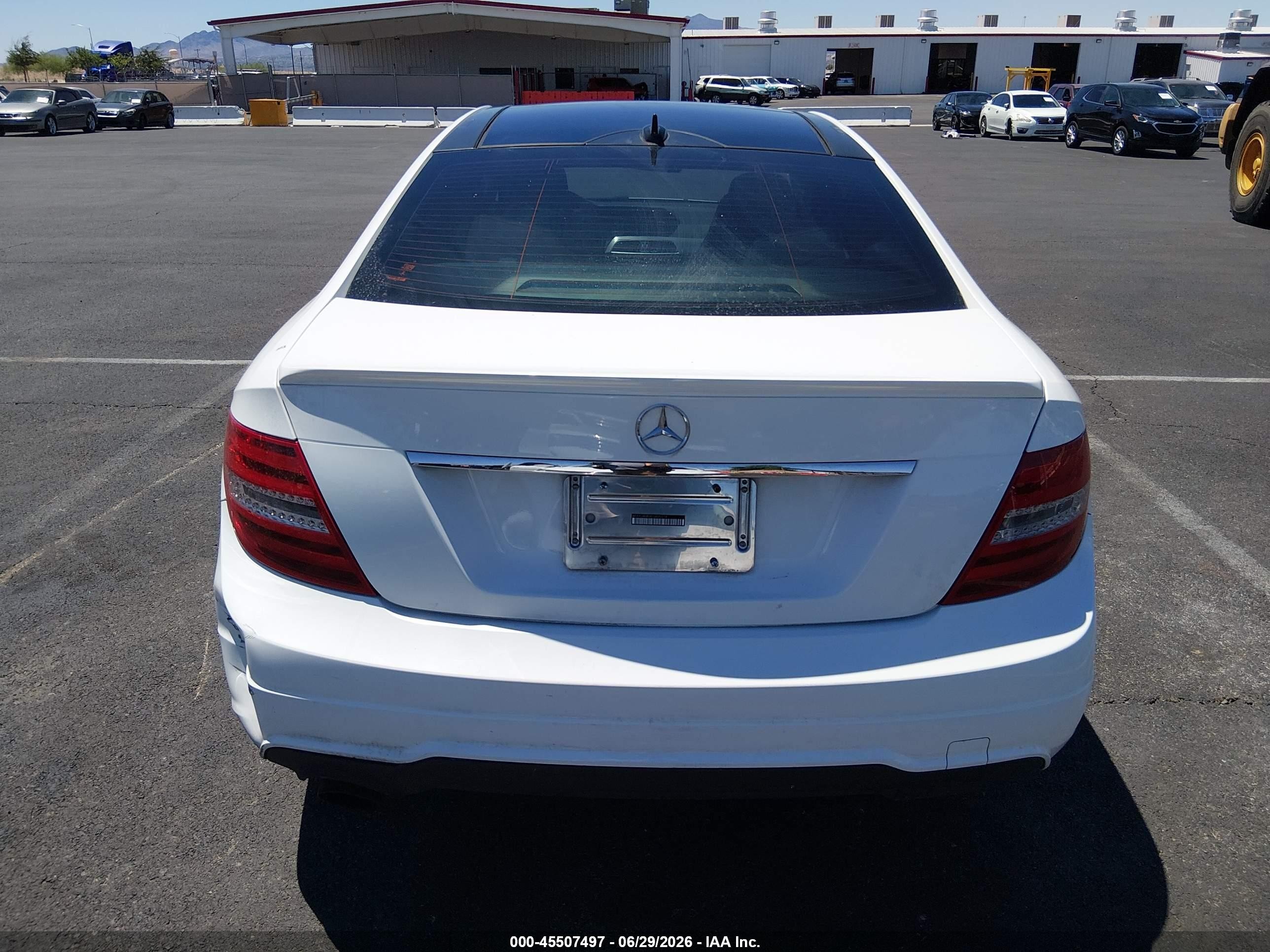 2015 Mercedes-benz C 250   White vin: WDDGJ4HB9FG405174