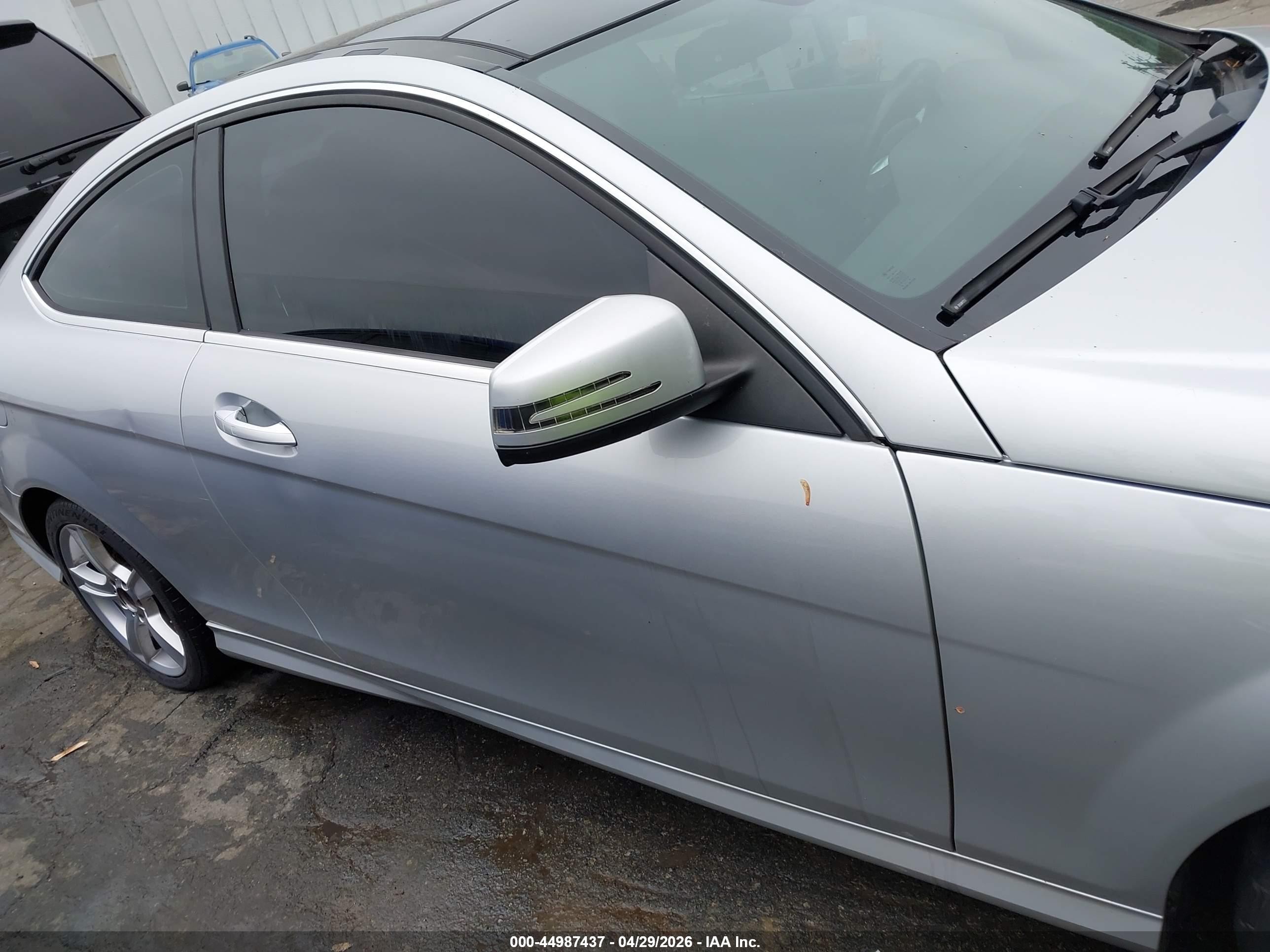 2012 Mercedes-benz C 250   Silver vin: WDDGJ4HBXCF817069