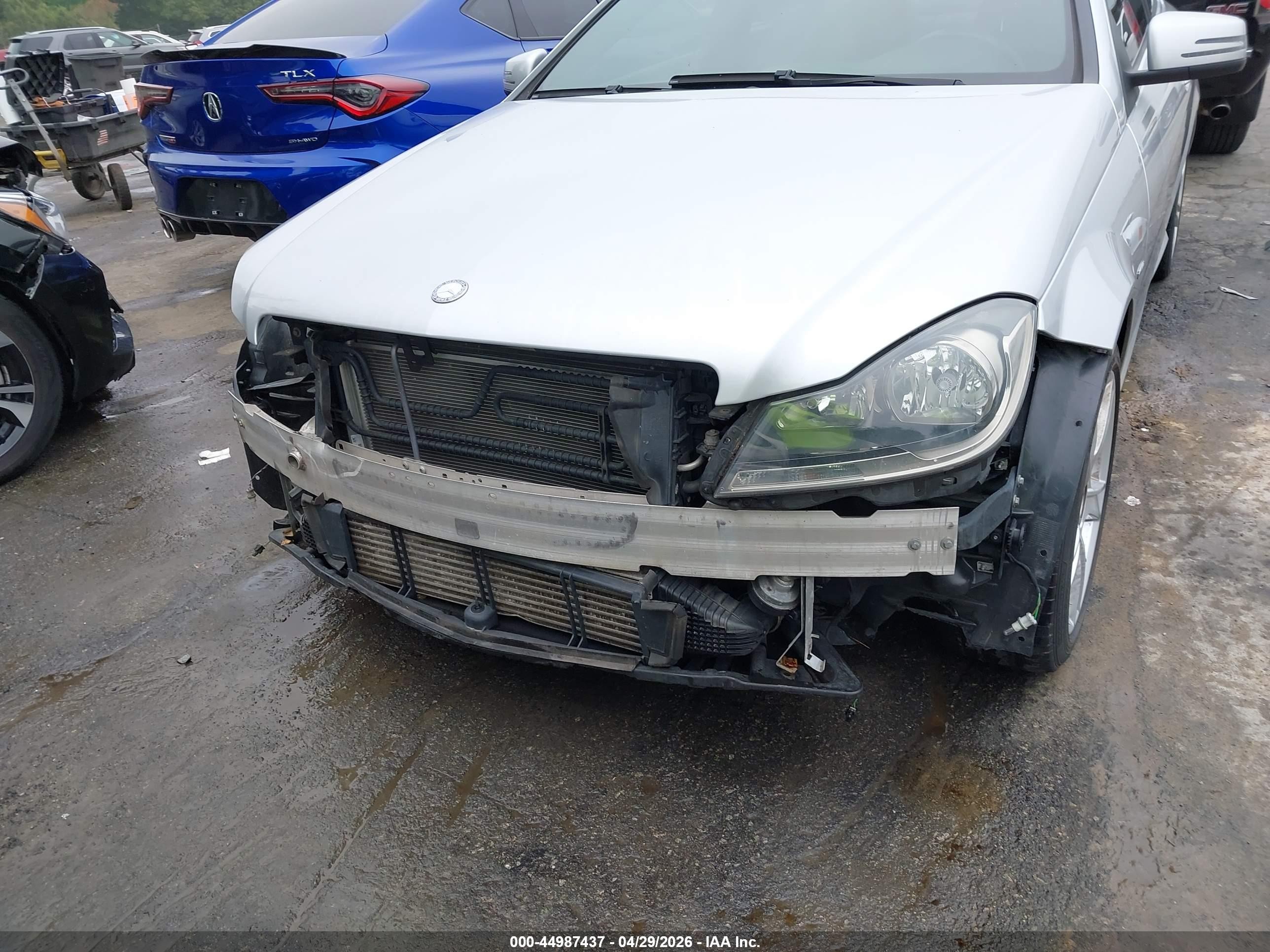 2012 Mercedes-benz C 250   Silver vin: WDDGJ4HBXCF817069