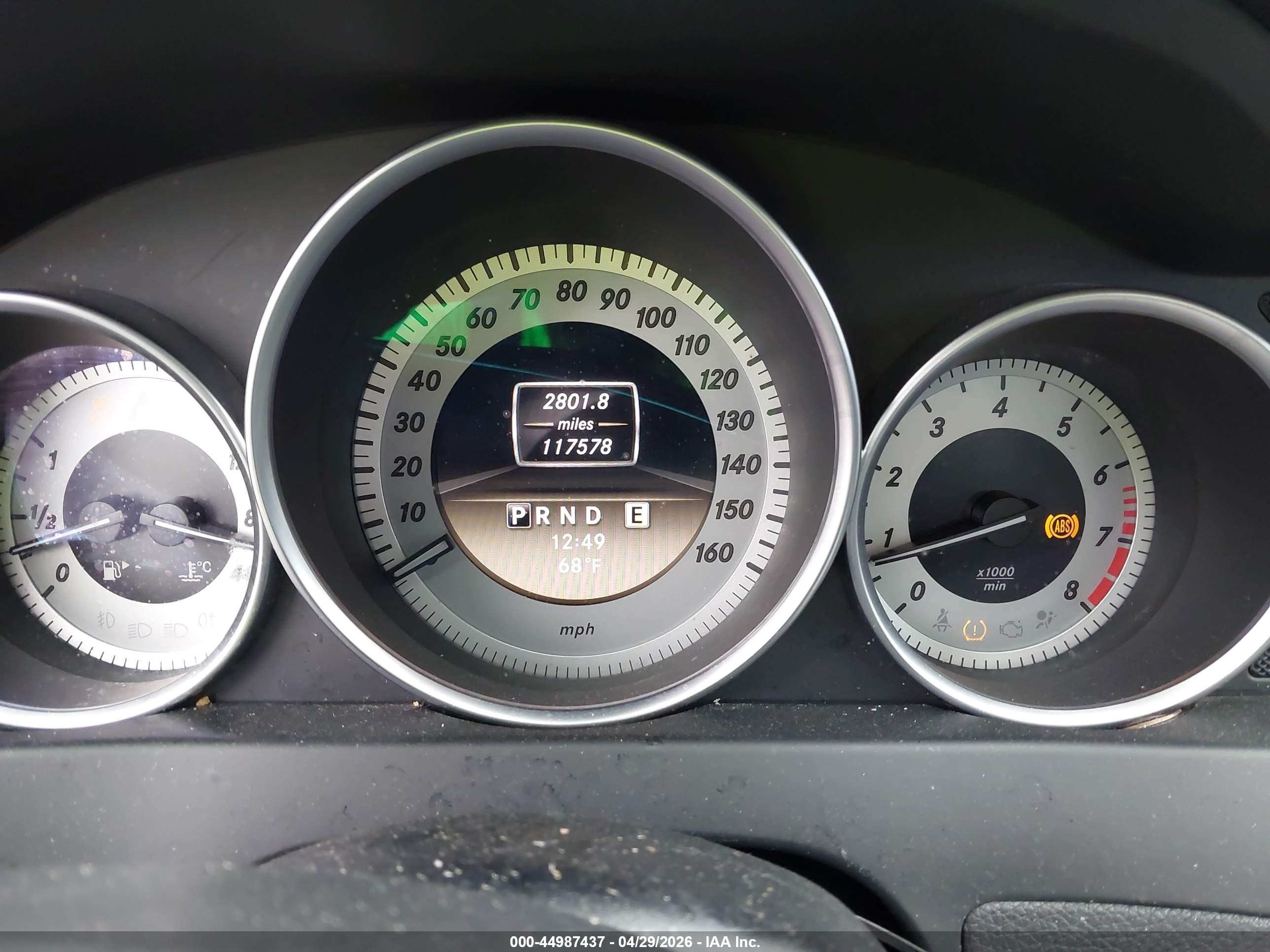 2012 Mercedes-benz C 250   Silver vin: WDDGJ4HBXCF817069