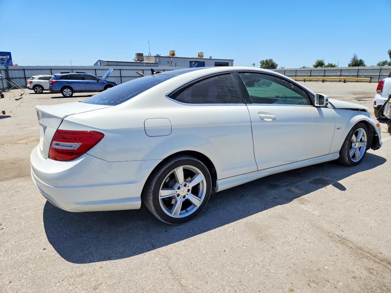 2012 Mercedes-benz C 250 White vin: WDDGJ4HBXCF920881