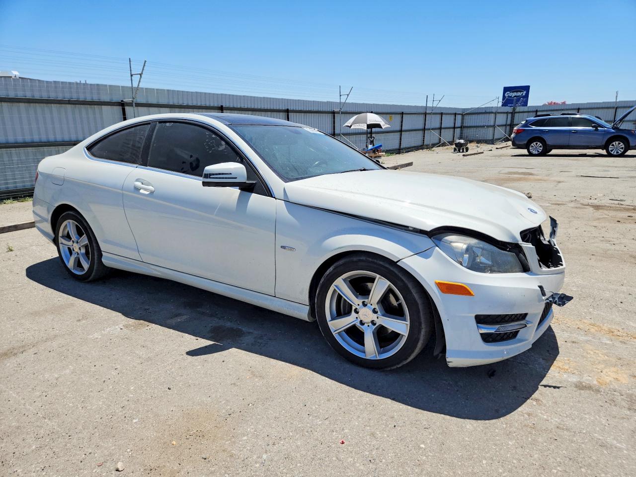 2012 Mercedes-benz C 250 White vin: WDDGJ4HBXCF920881