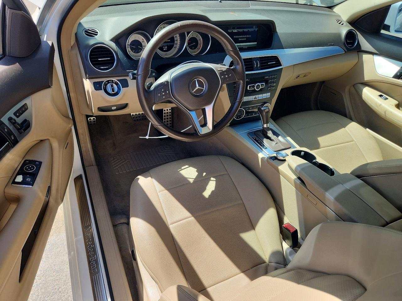 2013 Mercedes-benz C 250 White vin: WDDGJ4HBXDF949833