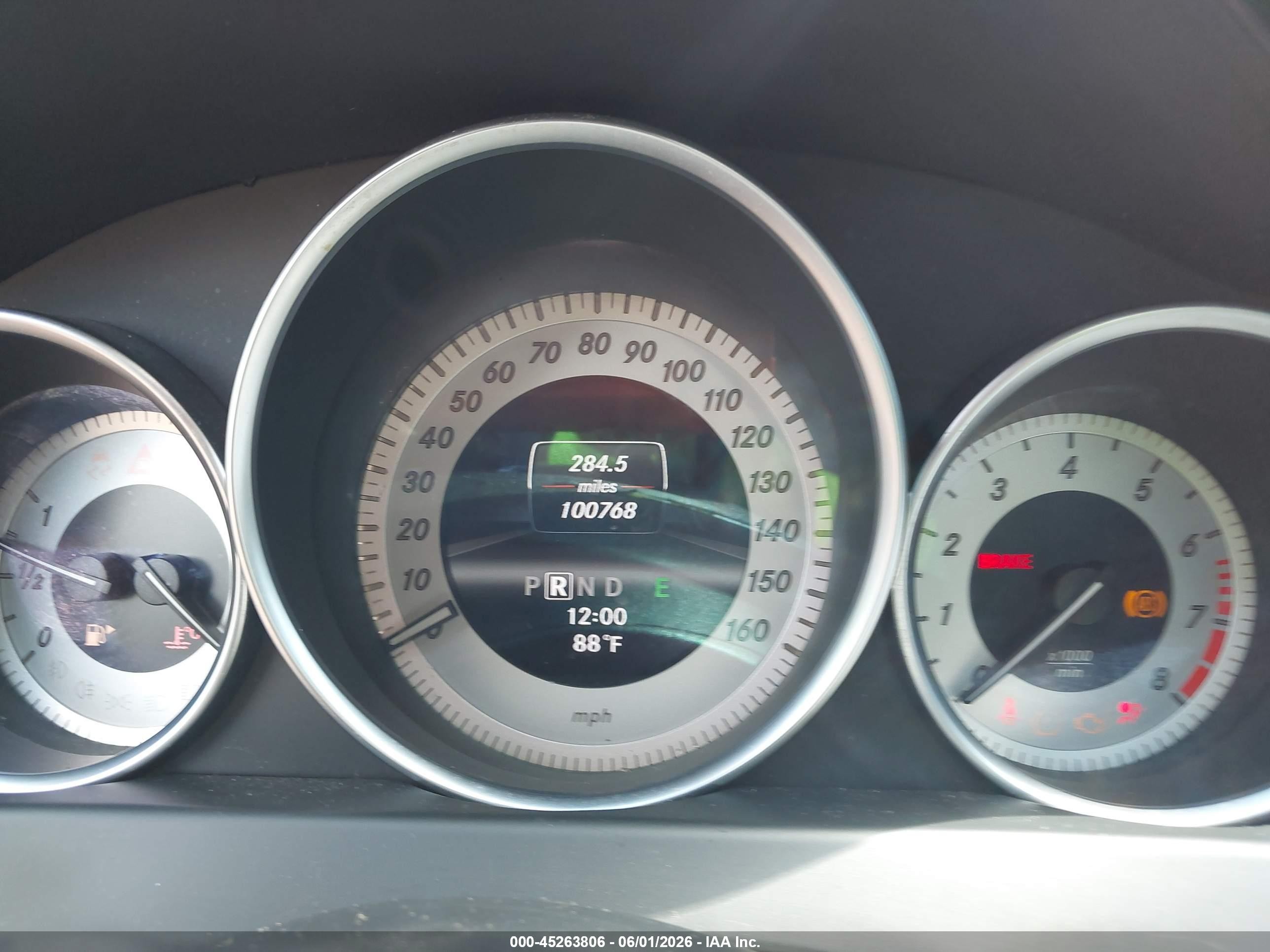2013 Mercedes-benz C 250 Черный vin: WDDGJ4HBXDF951064