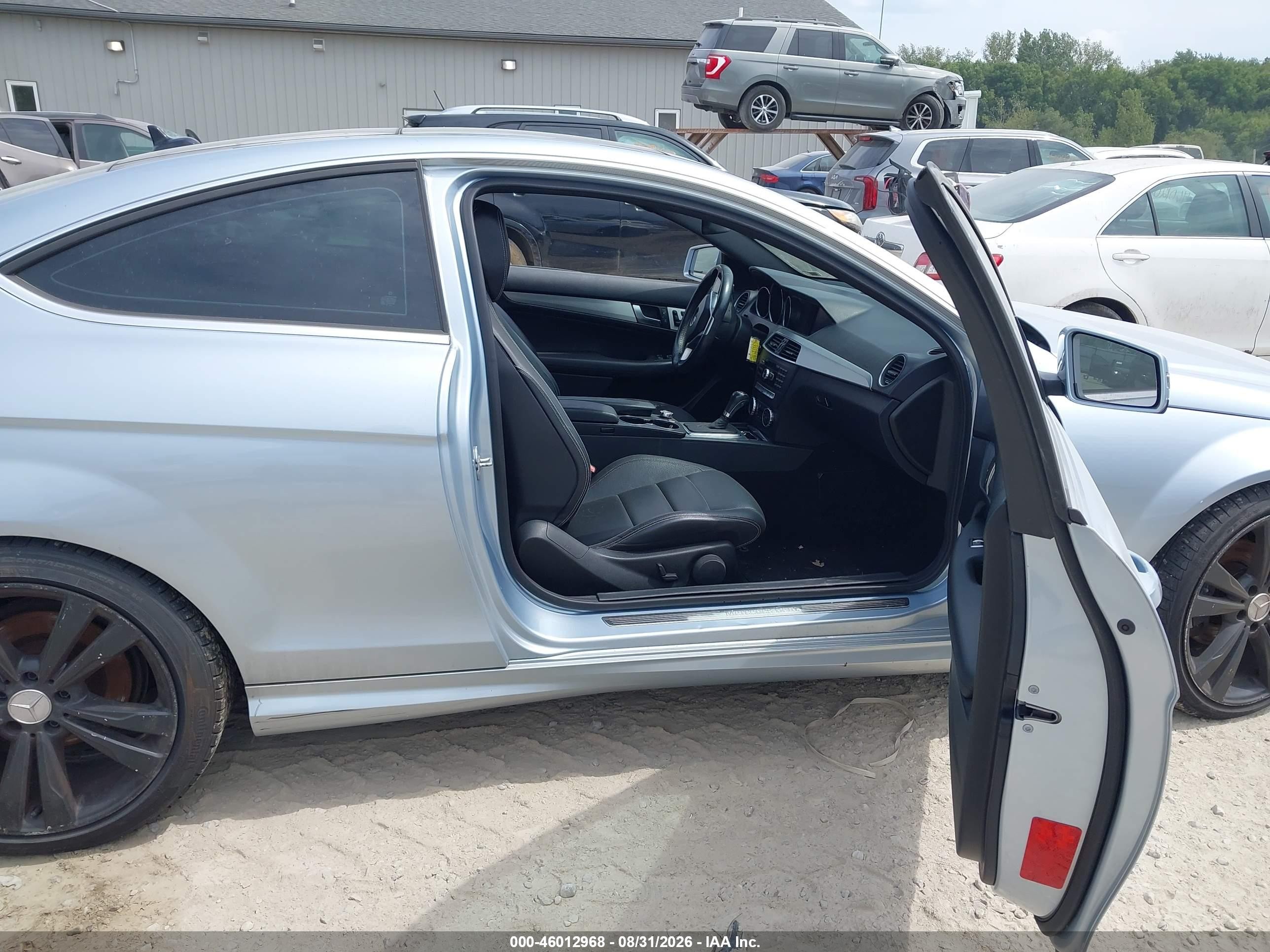 2013 Mercedes-benz C 250   Light Blue vin: WDDGJ4HBXDG017450