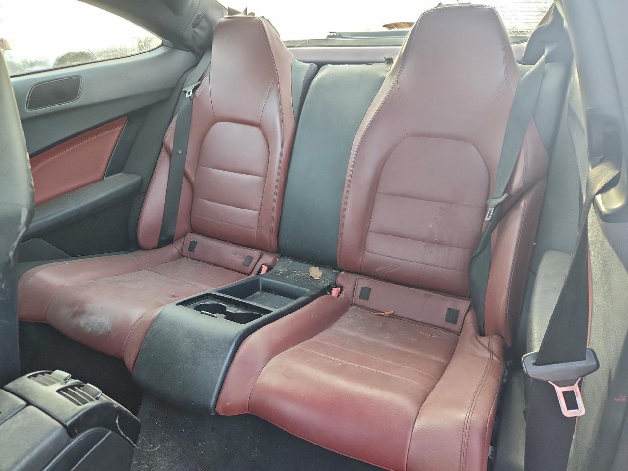 2013 Mercedes-benz C 250 Белый vin: WDDGJ4HBXDG053347