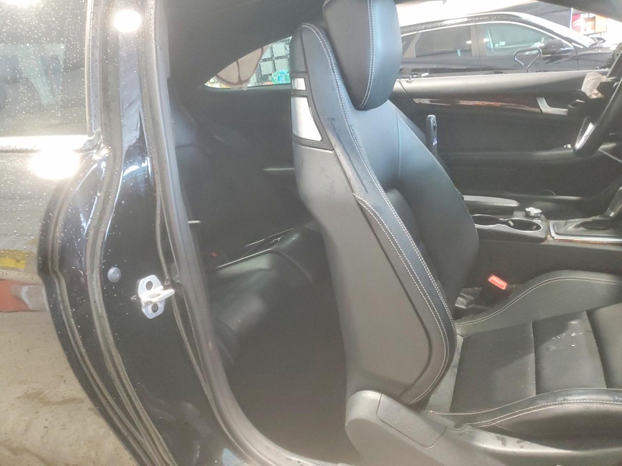 2015 Mercedes-benz C 250 Черный vin: WDDGJ4HBXFG389020