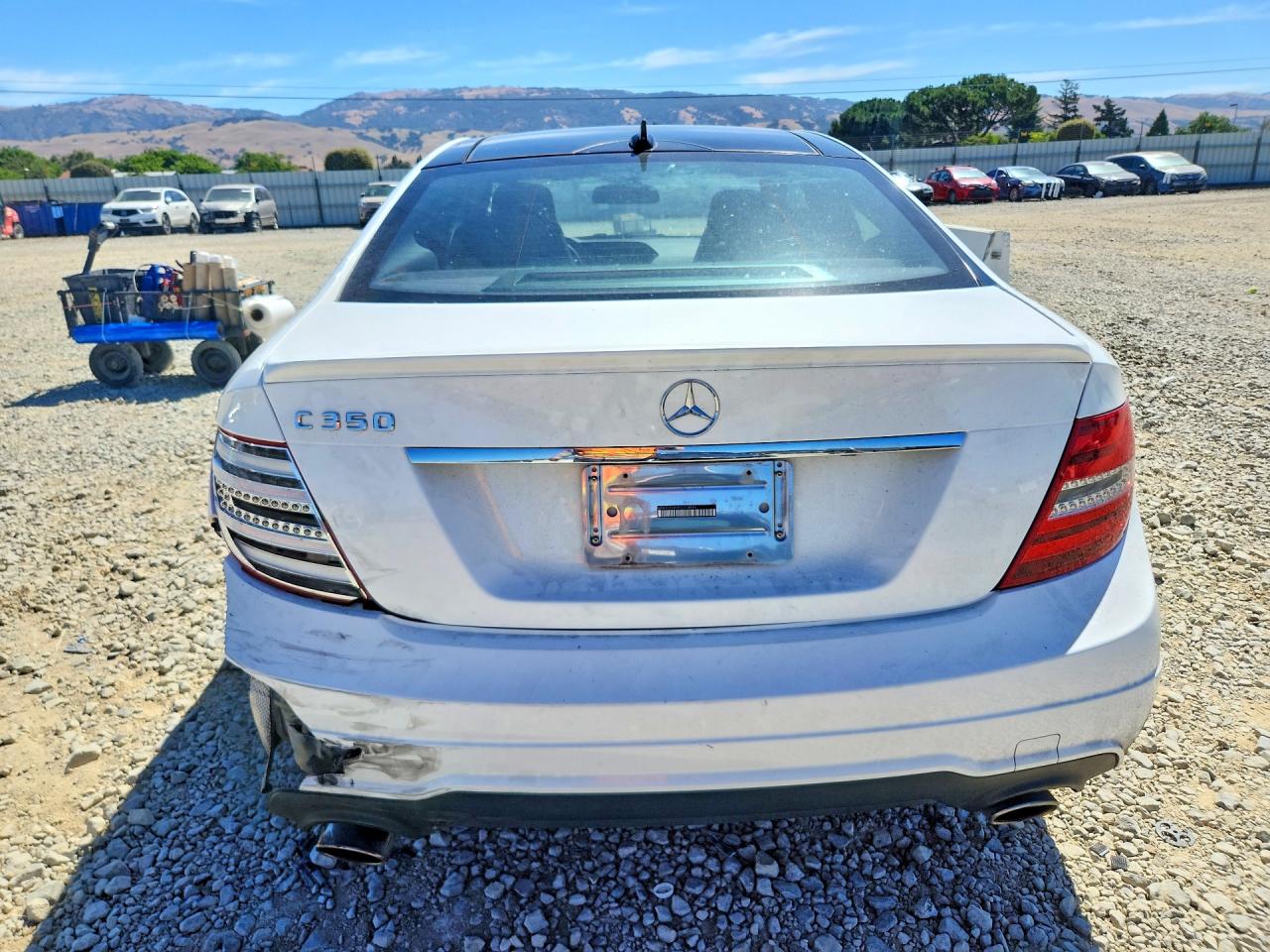 2015 Mercedes-benz C 350 White vin: WDDGJ5HB0FG374886