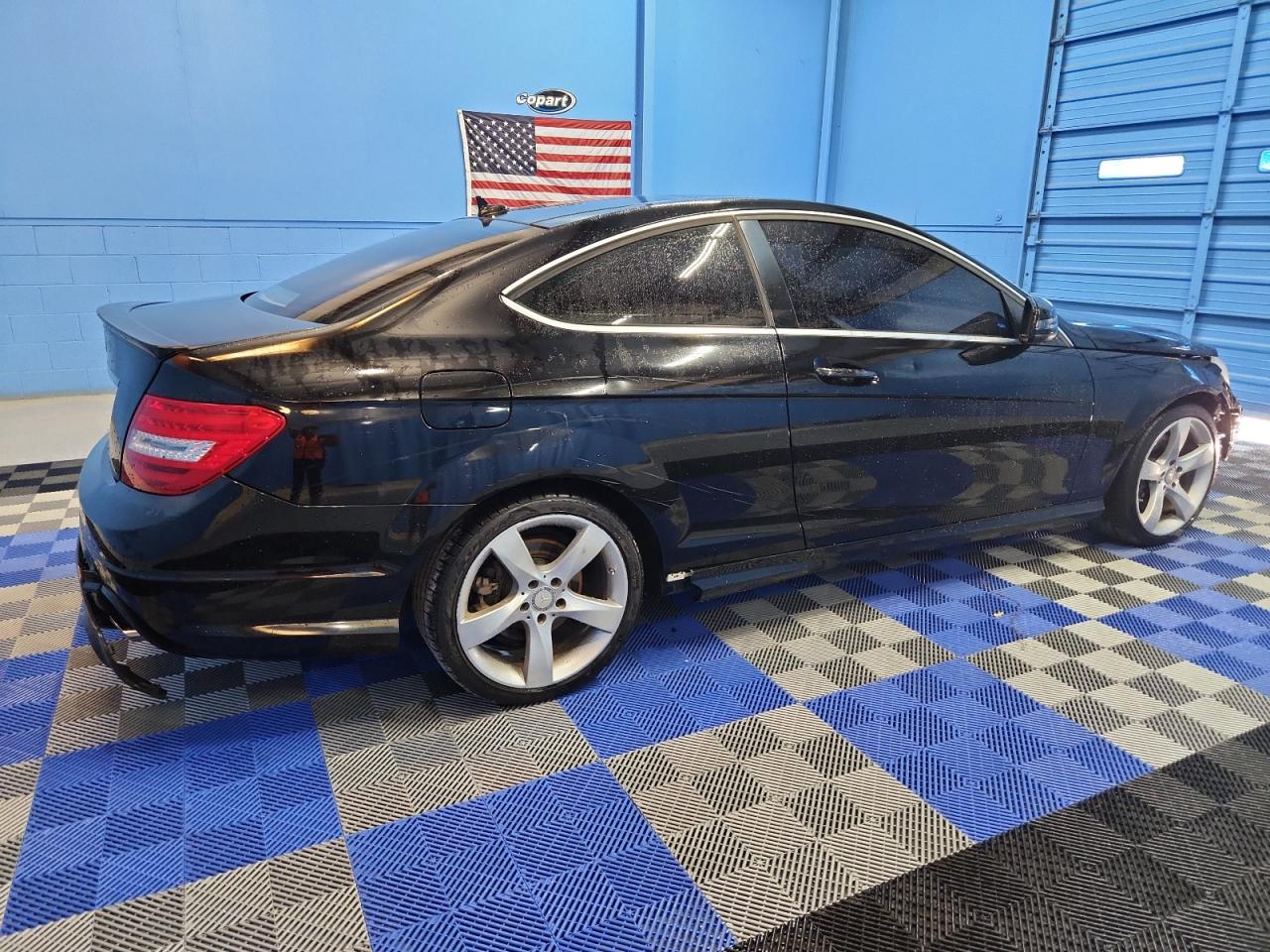 2015 Mercedes-benz C 350 Black vin: WDDGJ5HB2FG368622