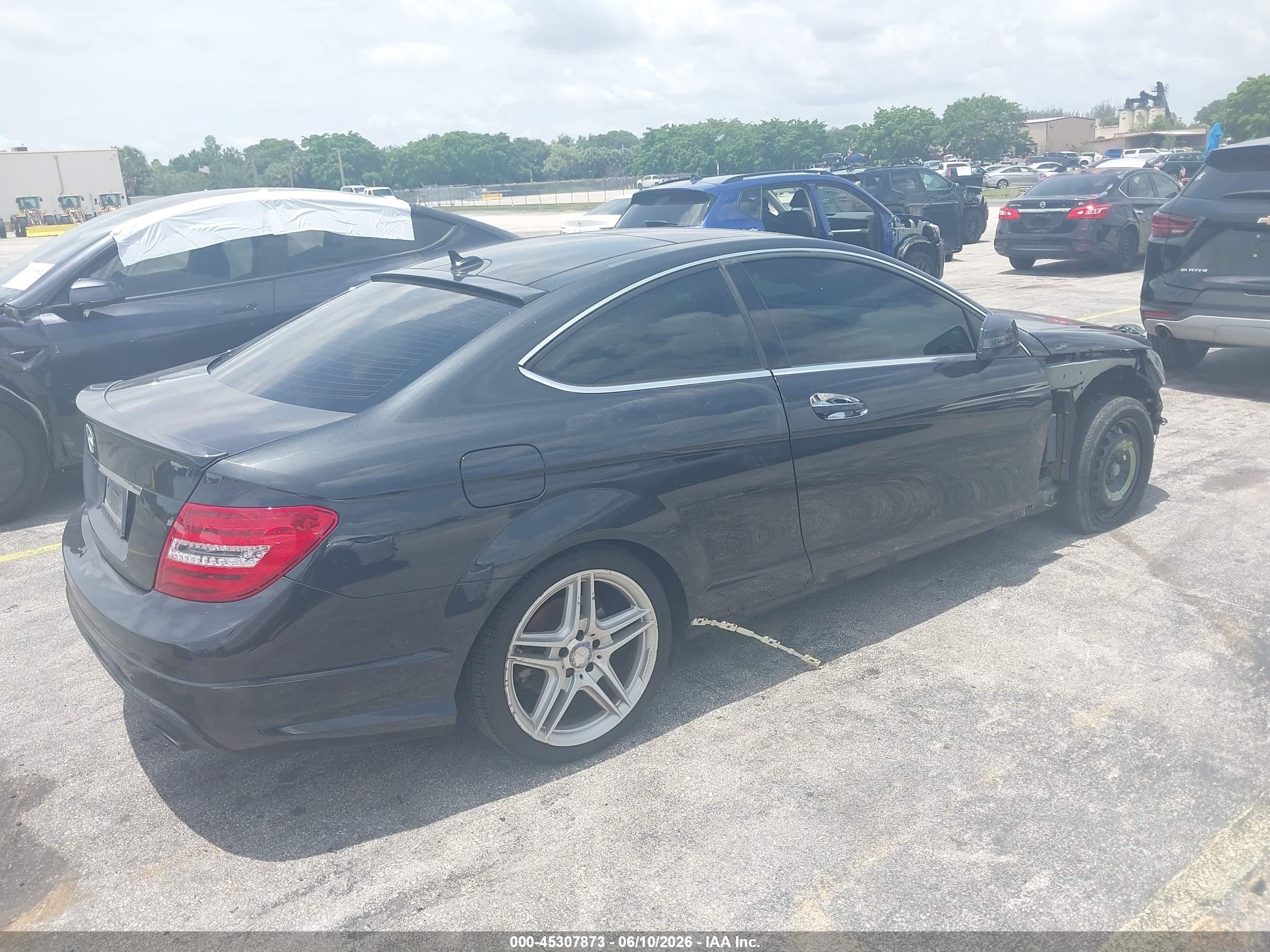 2014 Mercedes-benz C 350 Sport Gray vin: WDDGJ5HB3EG209199
