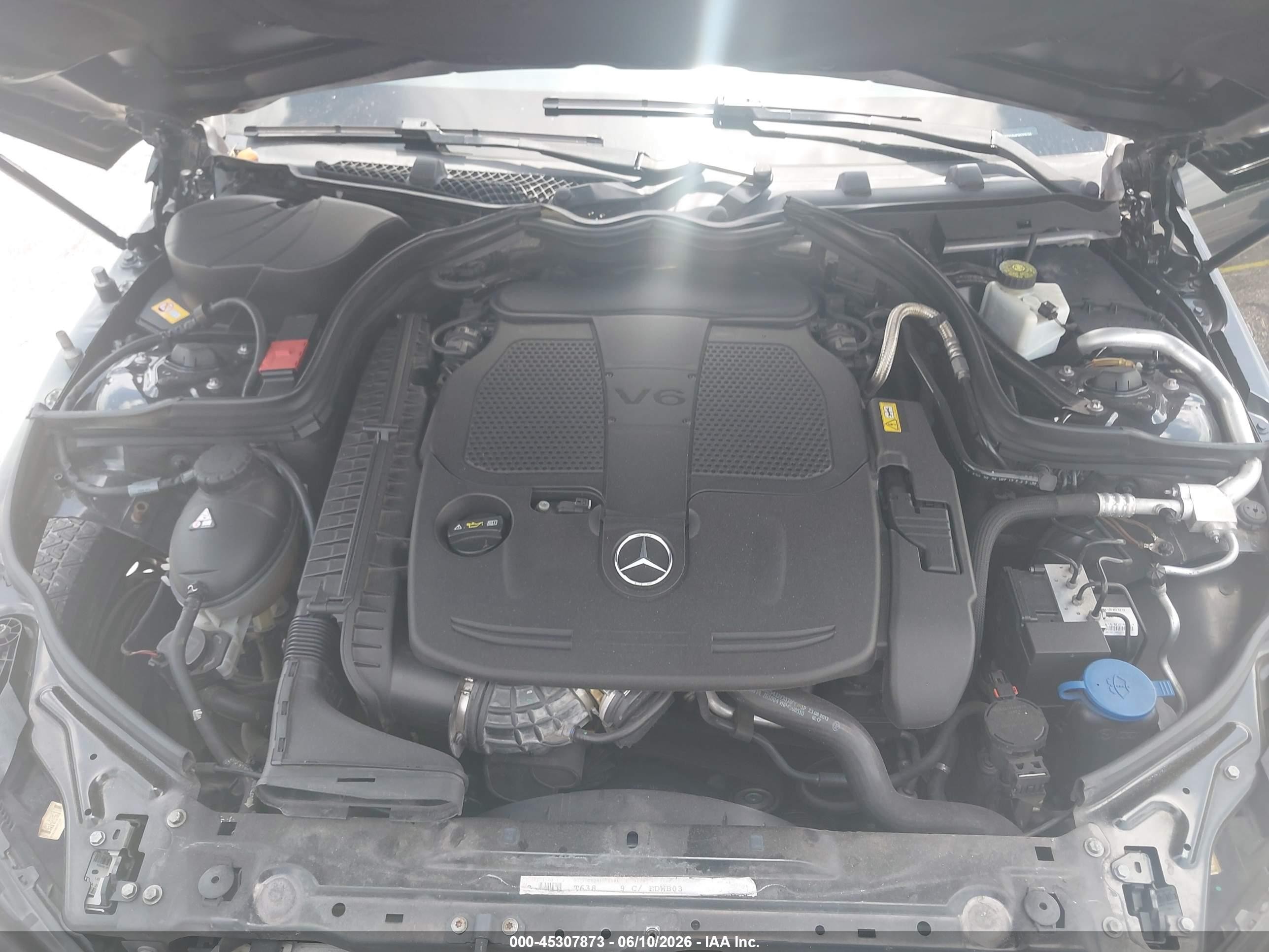 2014 Mercedes-benz C 350 Sport Gray vin: WDDGJ5HB3EG209199
