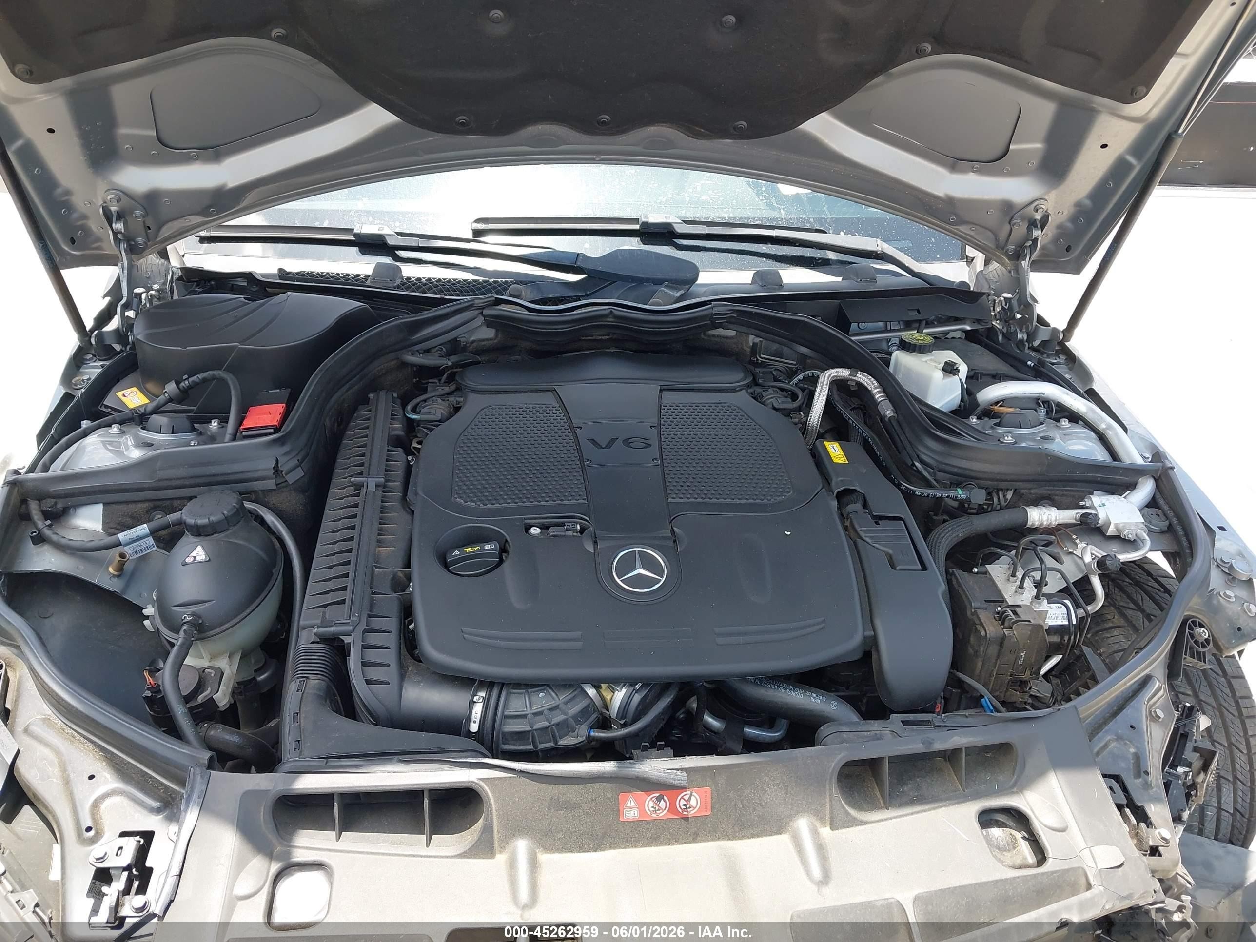 2014 Mercedes-benz C 350 Sport Gray vin: WDDGJ5HB4EG185060