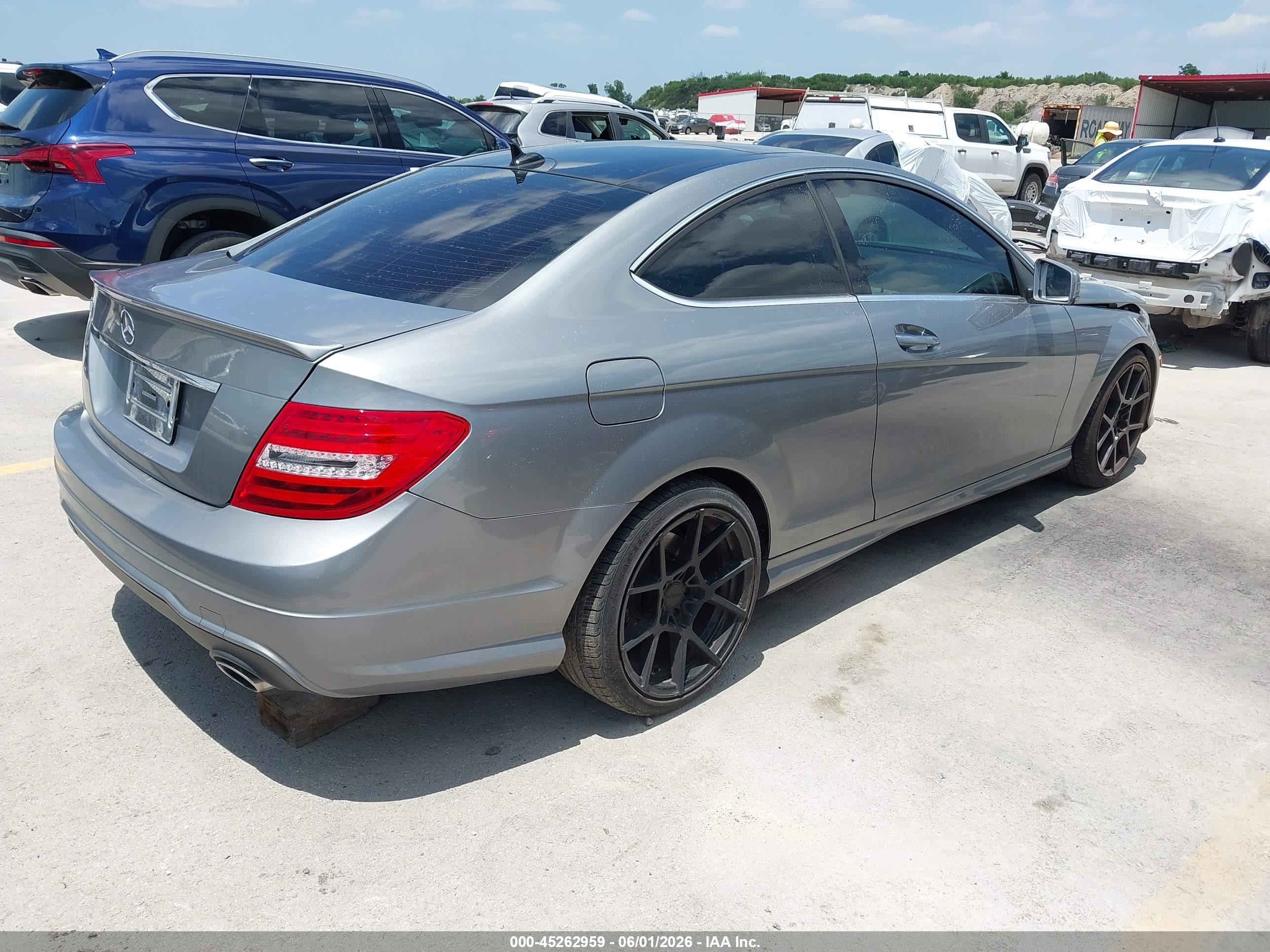 2014 Mercedes-benz C 350 Sport Gray vin: WDDGJ5HB4EG185060