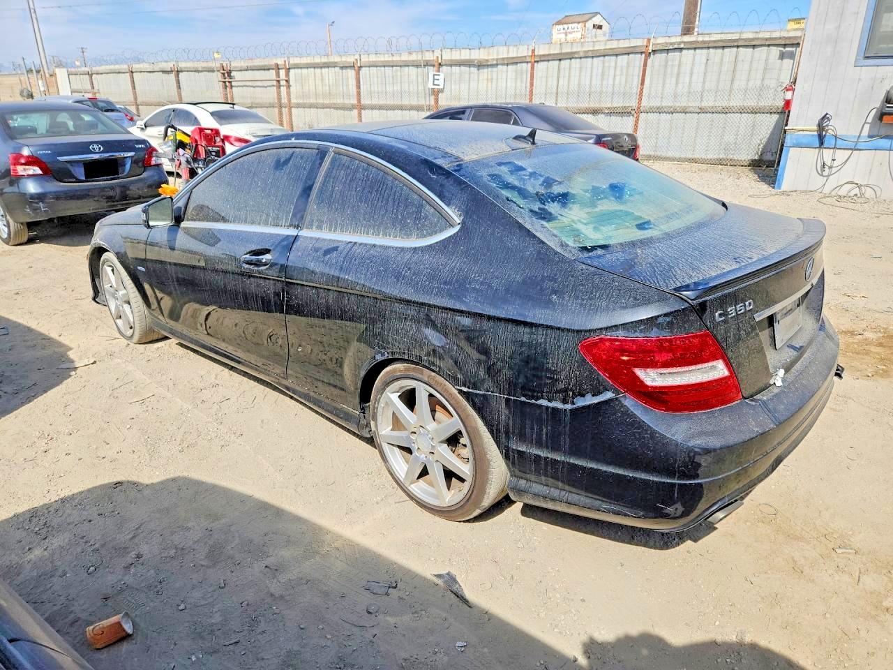 2012 Mercedes-benz C 350 Black vin: WDDGJ5HB5CF936542