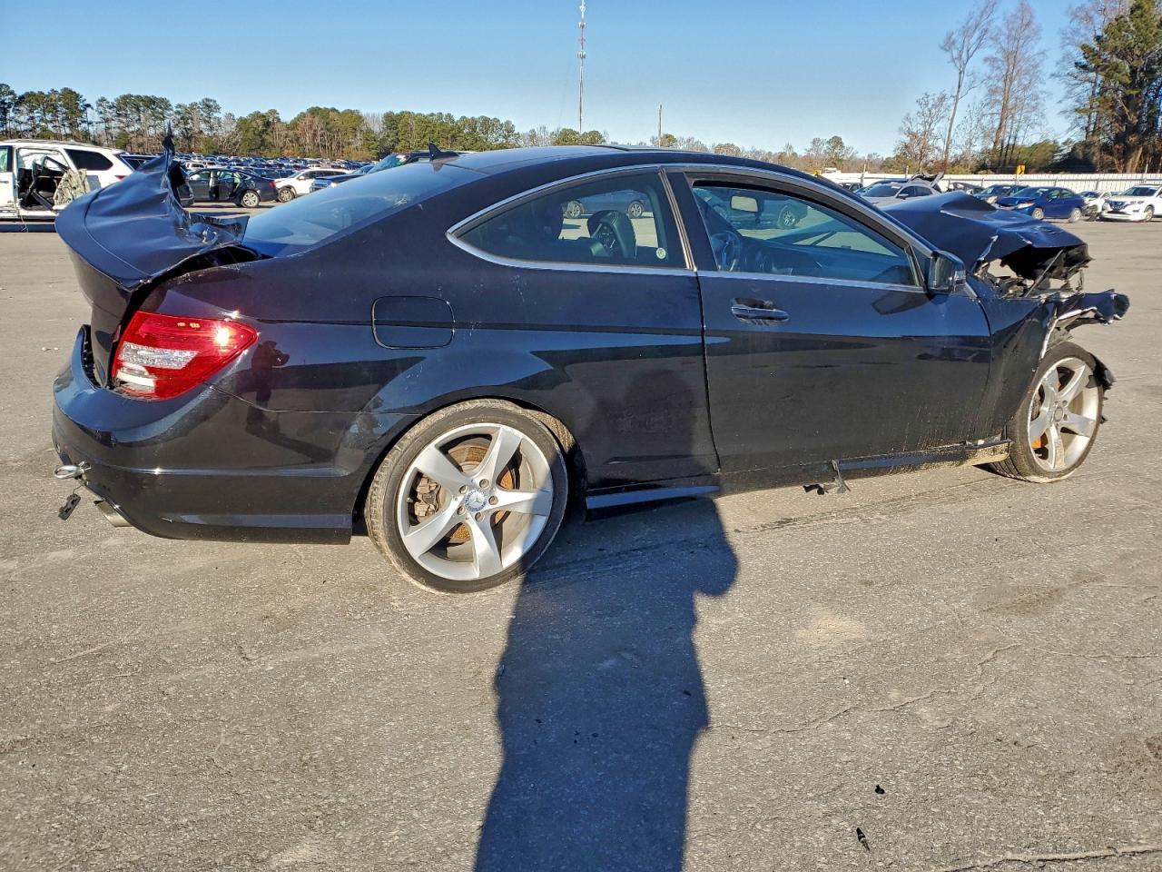 2014 Mercedes-benz C 350 Черный vin: WDDGJ5HB5EG248215