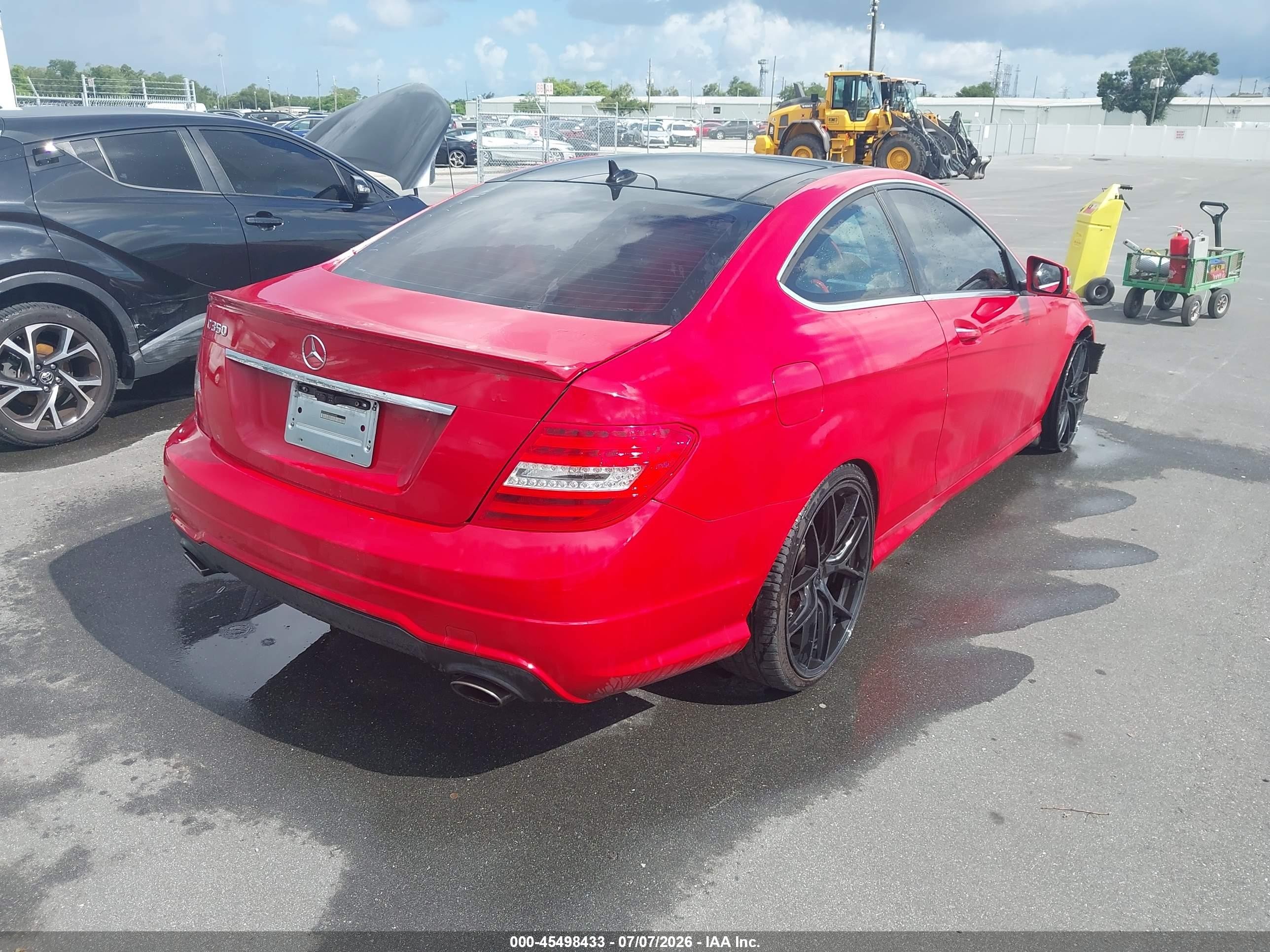 2013 Mercedes-benz C 350 Sport Red vin: WDDGJ5HB6DF946644