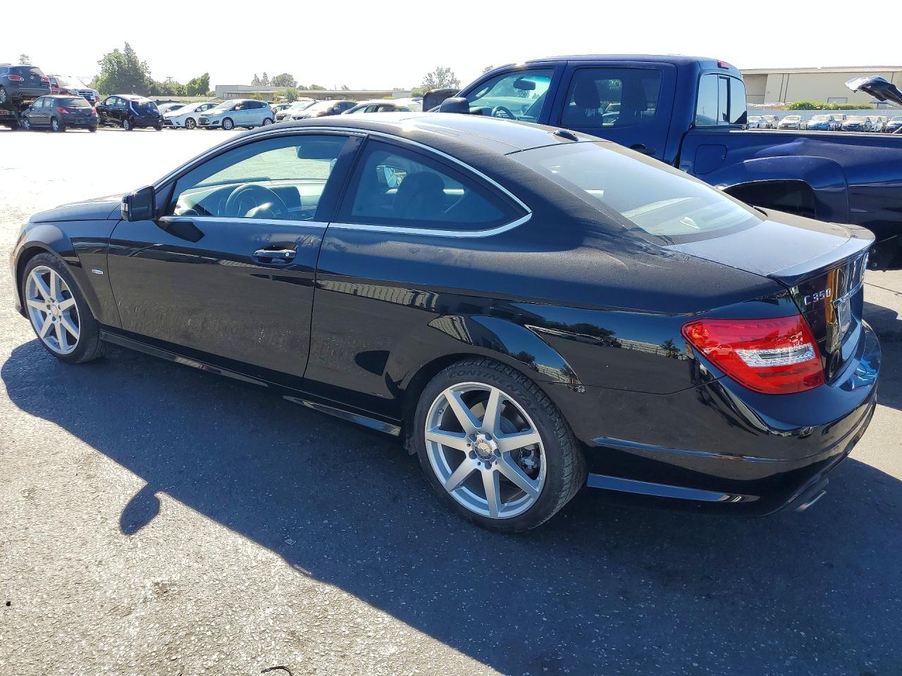 2012 Mercedes-benz C 350 Черный vin: WDDGJ5HB9CF775502