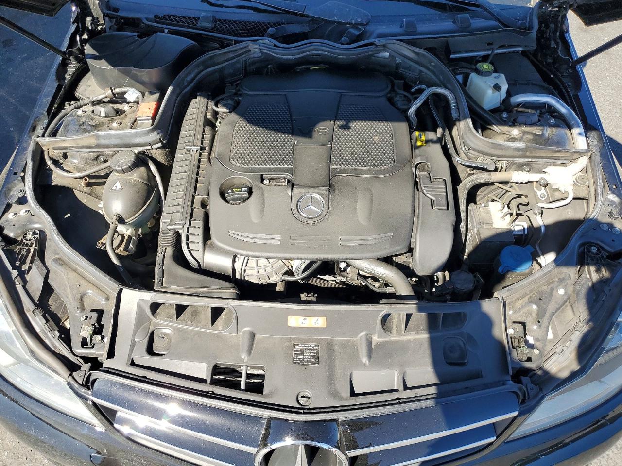 2012 Mercedes-benz C 350 Черный vin: WDDGJ5HB9CF775502