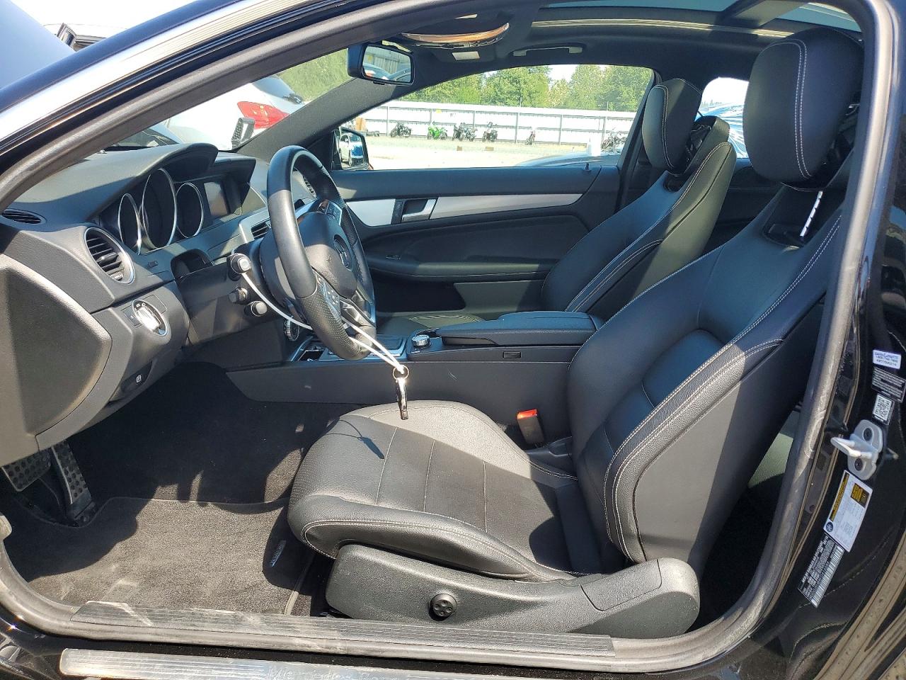 2015 Mercedes-benz C 350 Black vin: WDDGJ5HB9FG416584