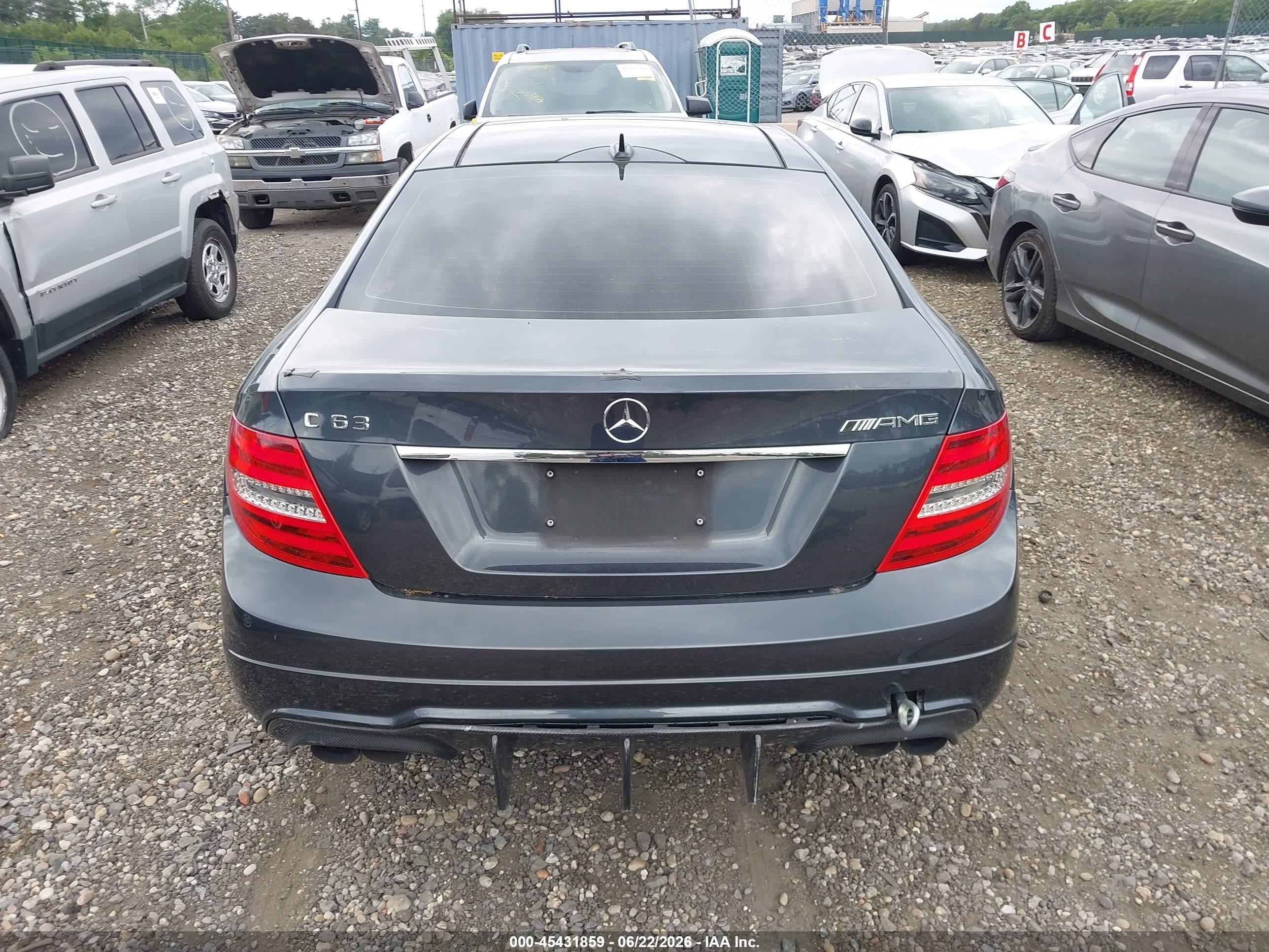 2014 Mercedes-benz C 63 Amg   Gray vin: WDDGJ7HB7EG171276