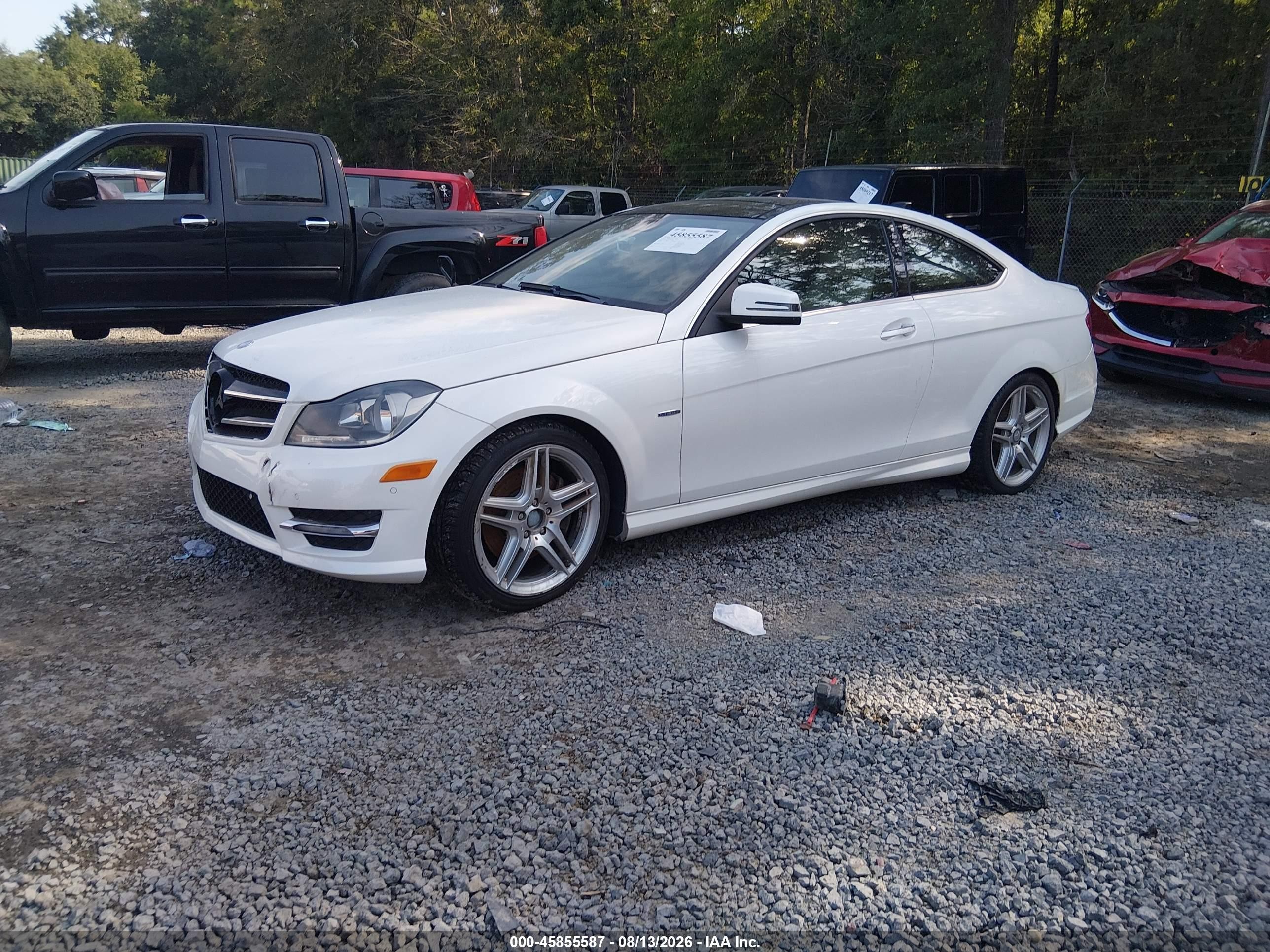 2012 Mercedes-benz C 350 Sport 4matic Белый vin: WDDGJ8JB1CF894883