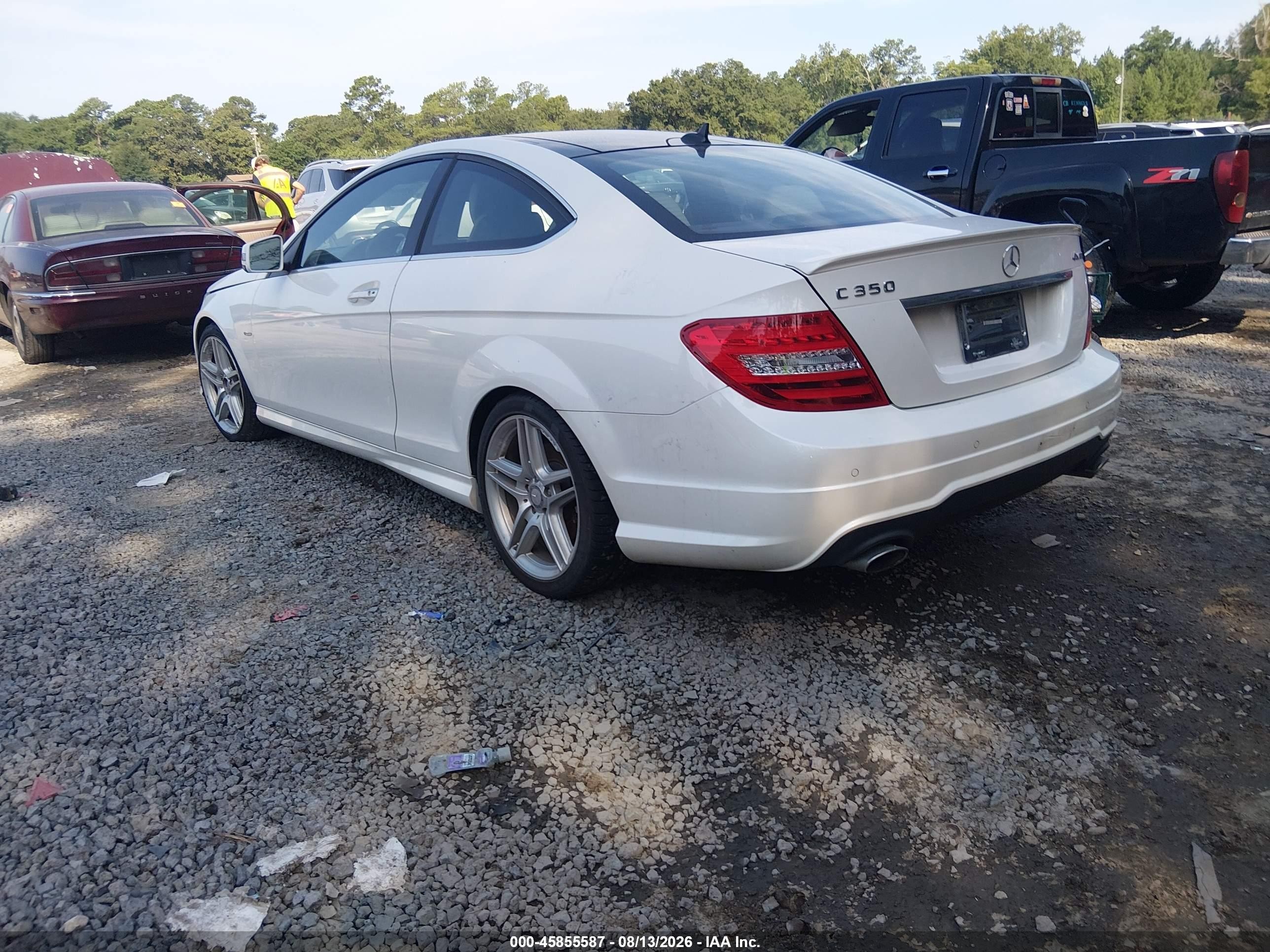 2012 Mercedes-benz C 350 Sport 4matic Белый vin: WDDGJ8JB1CF894883