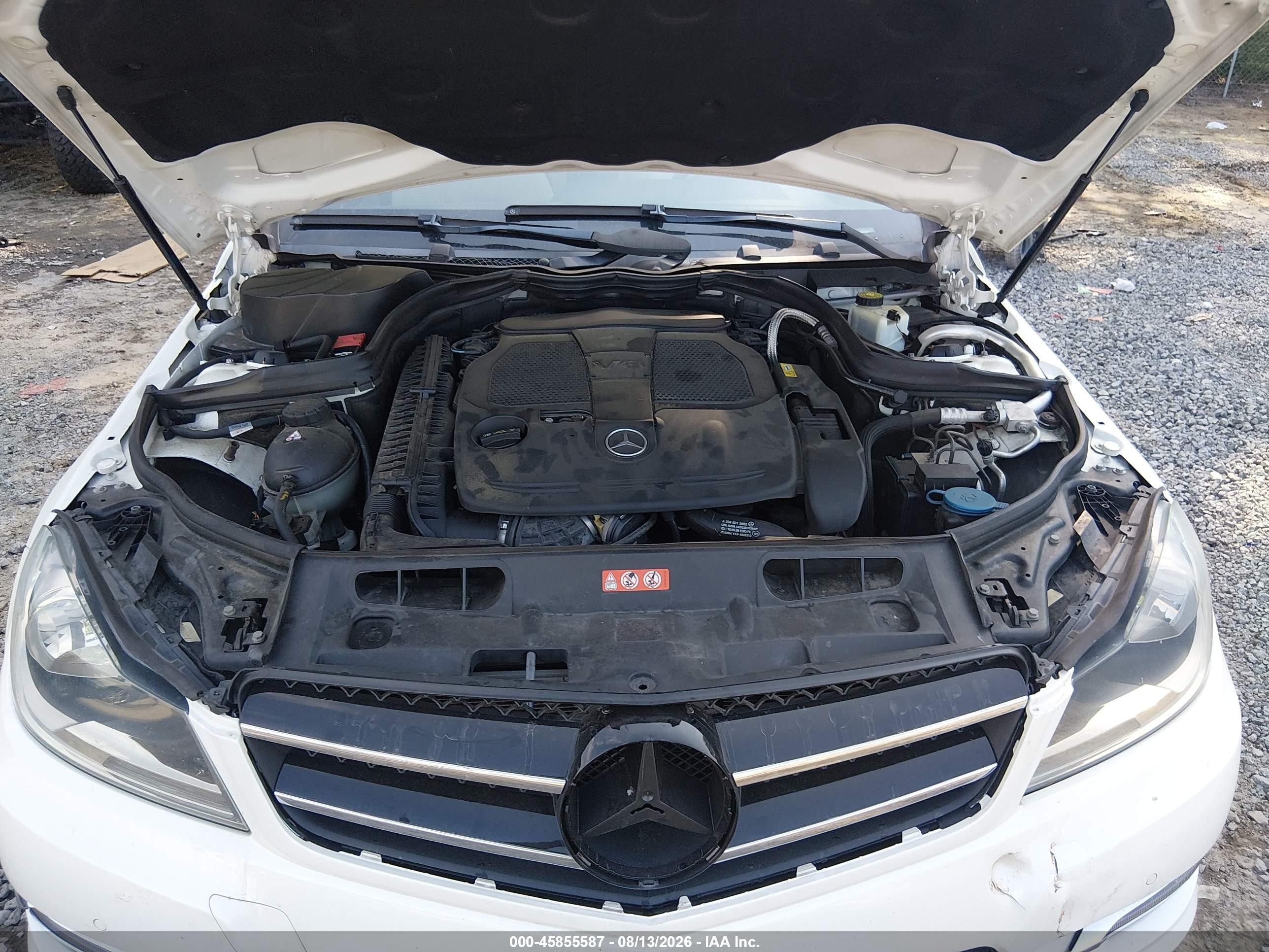 2012 Mercedes-benz C 350 Sport 4matic Белый vin: WDDGJ8JB1CF894883