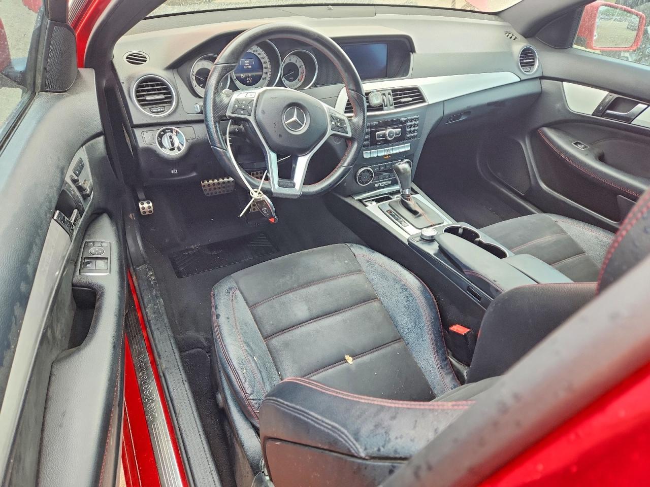 2013 Mercedes-benz C 350 4matic Red vin: WDDGJ8JB1DG034994