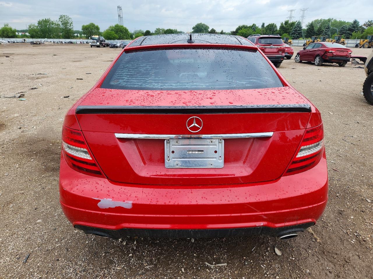 2013 Mercedes-benz C 350 4matic Red vin: WDDGJ8JB1DG034994