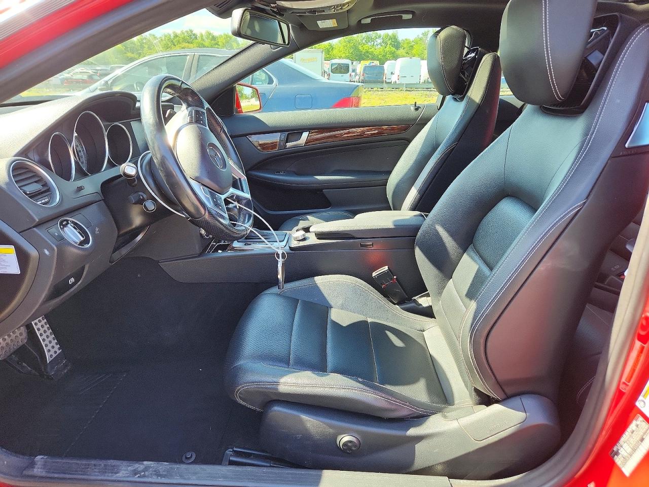 2014 Mercedes-benz C 350 4matic White vin: WDDGJ8JB1EG195556