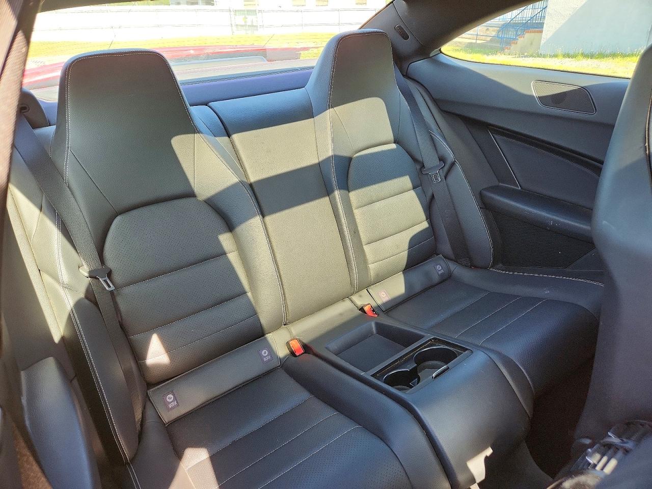2014 Mercedes-benz C 350 4matic White vin: WDDGJ8JB1EG195556