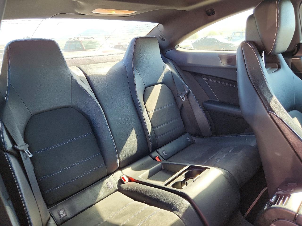 2015 Mercedes-benz C 350 4matic Белый vin: WDDGJ8JB2FG435635