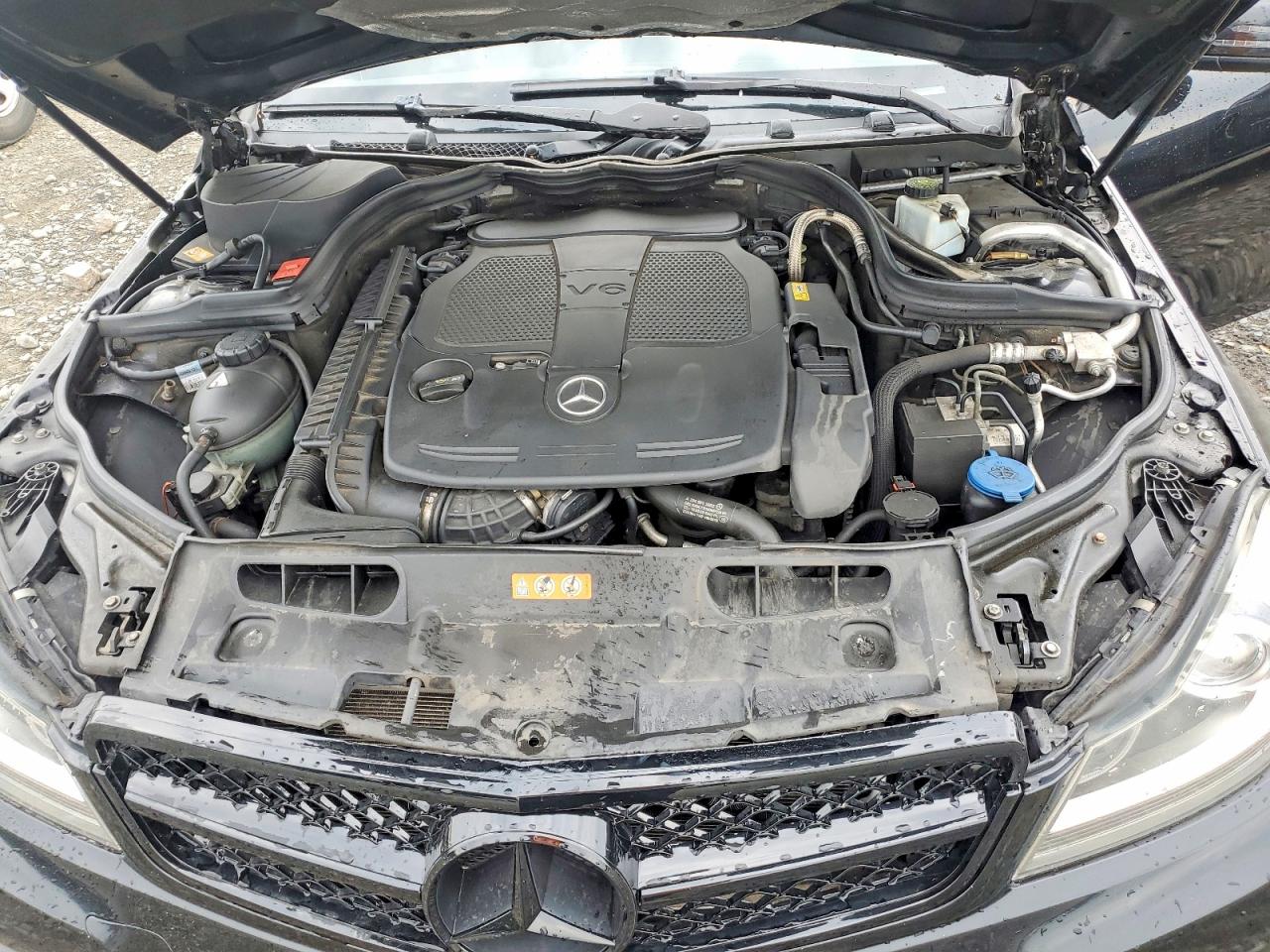 2013 Mercedes-benz C 350 4matic Black vin: WDDGJ8JB4DG050073