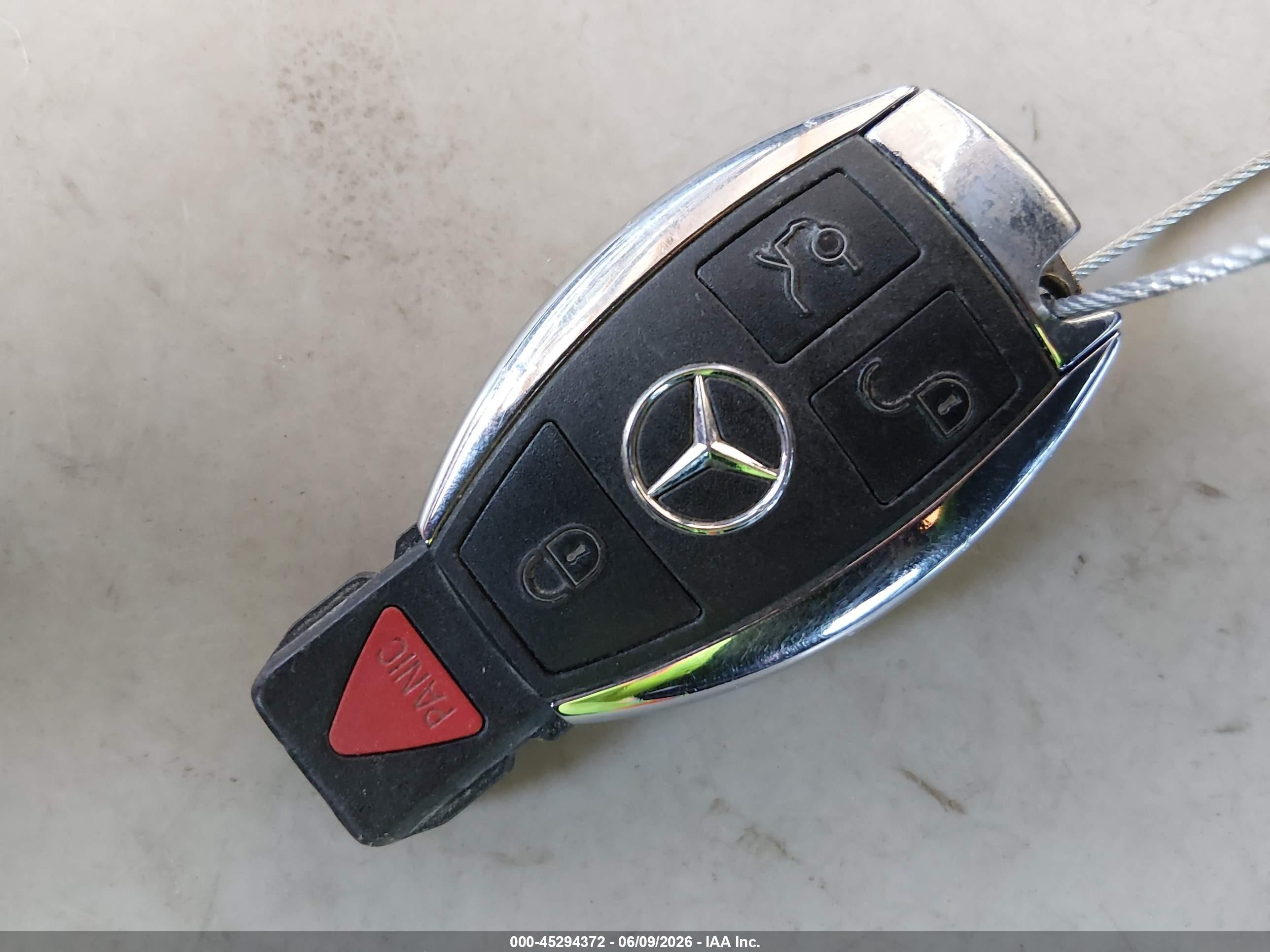 2015 Mercedes-benz C 350 Sport 4matic White vin: WDDGJ8JB4FG367046