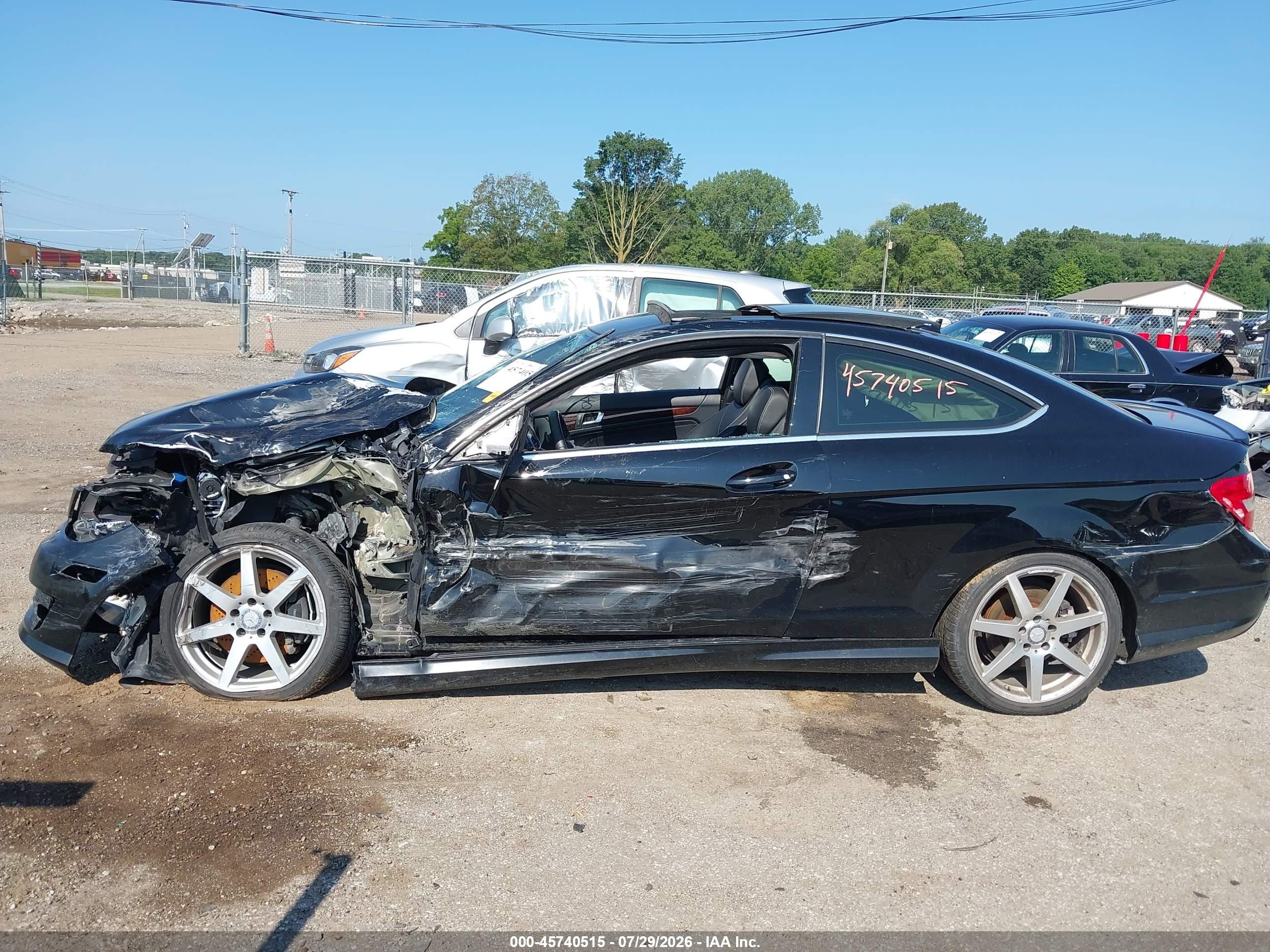 2015 Mercedes-benz C 350 Sport 4matic Black vin: WDDGJ8JB5FG370957