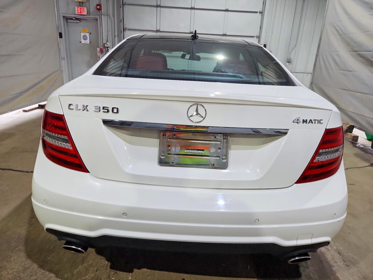 2015 Mercedes-benz C 350 4matic White vin: WDDGJ8JB6FG382874