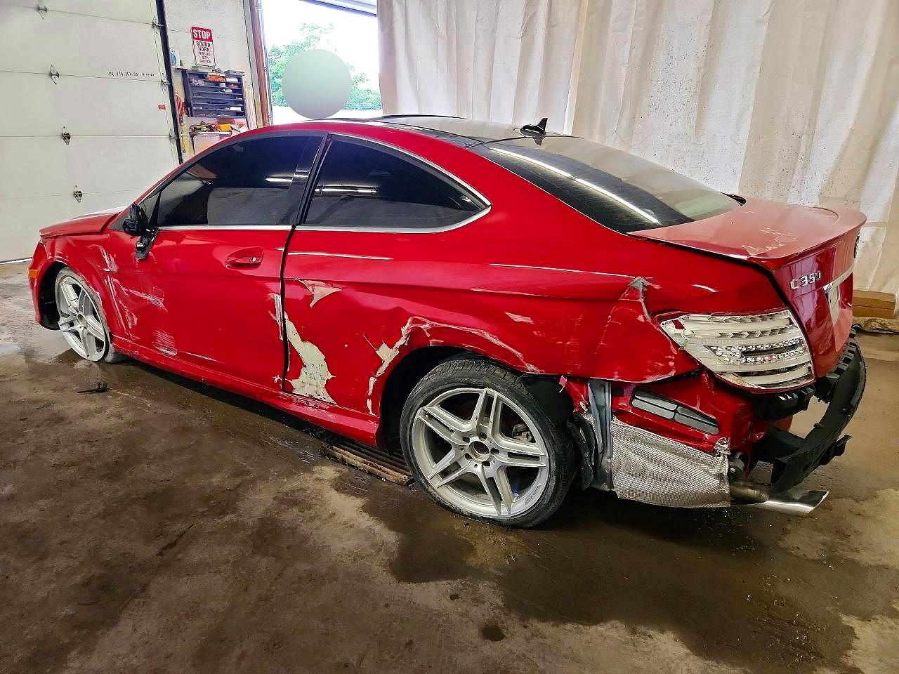 2014 Mercedes-benz C 350 4matic Red vin: WDDGJ8JB7EG257784