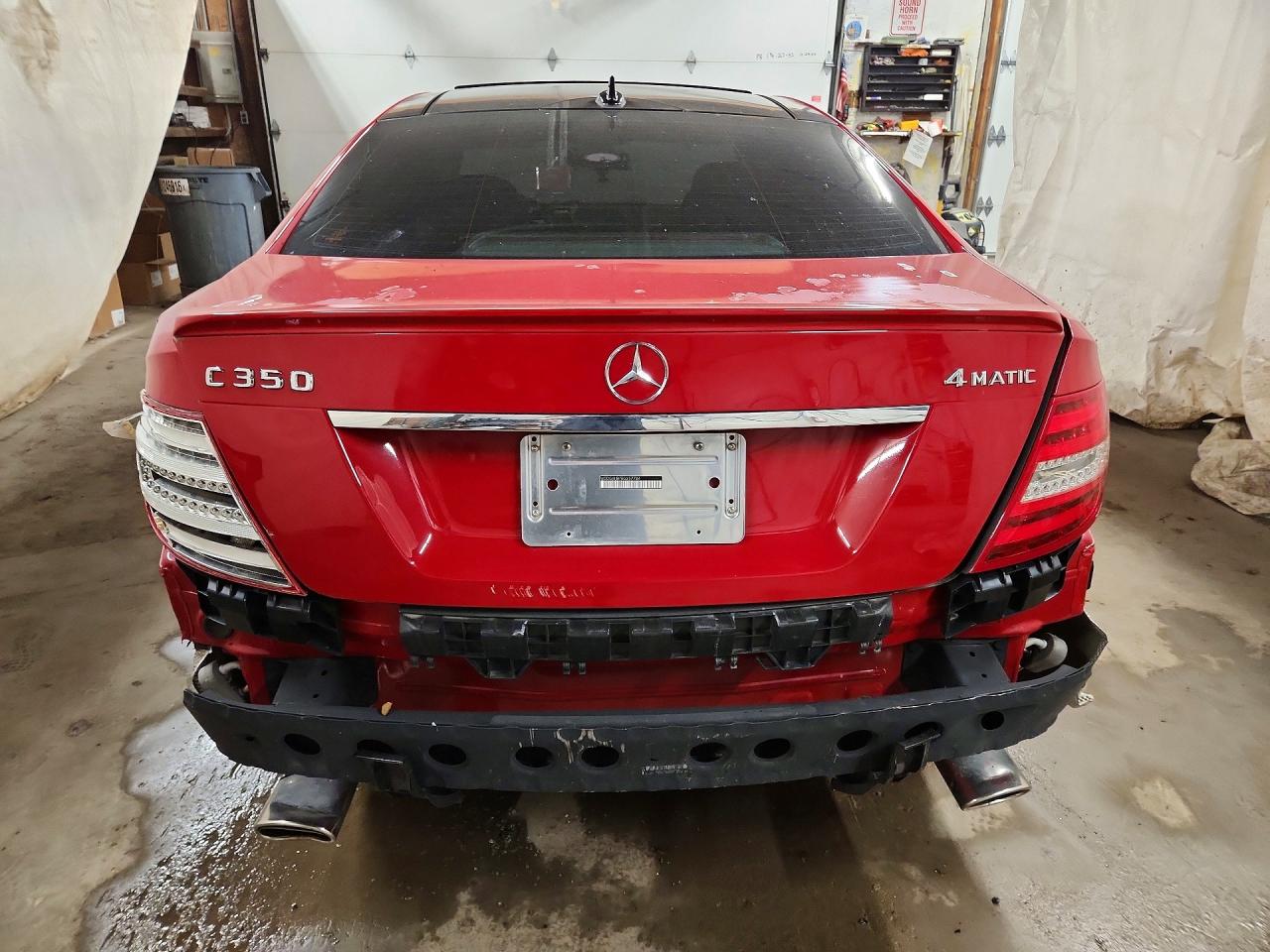 2014 Mercedes-benz C 350 4matic Red vin: WDDGJ8JB7EG257784