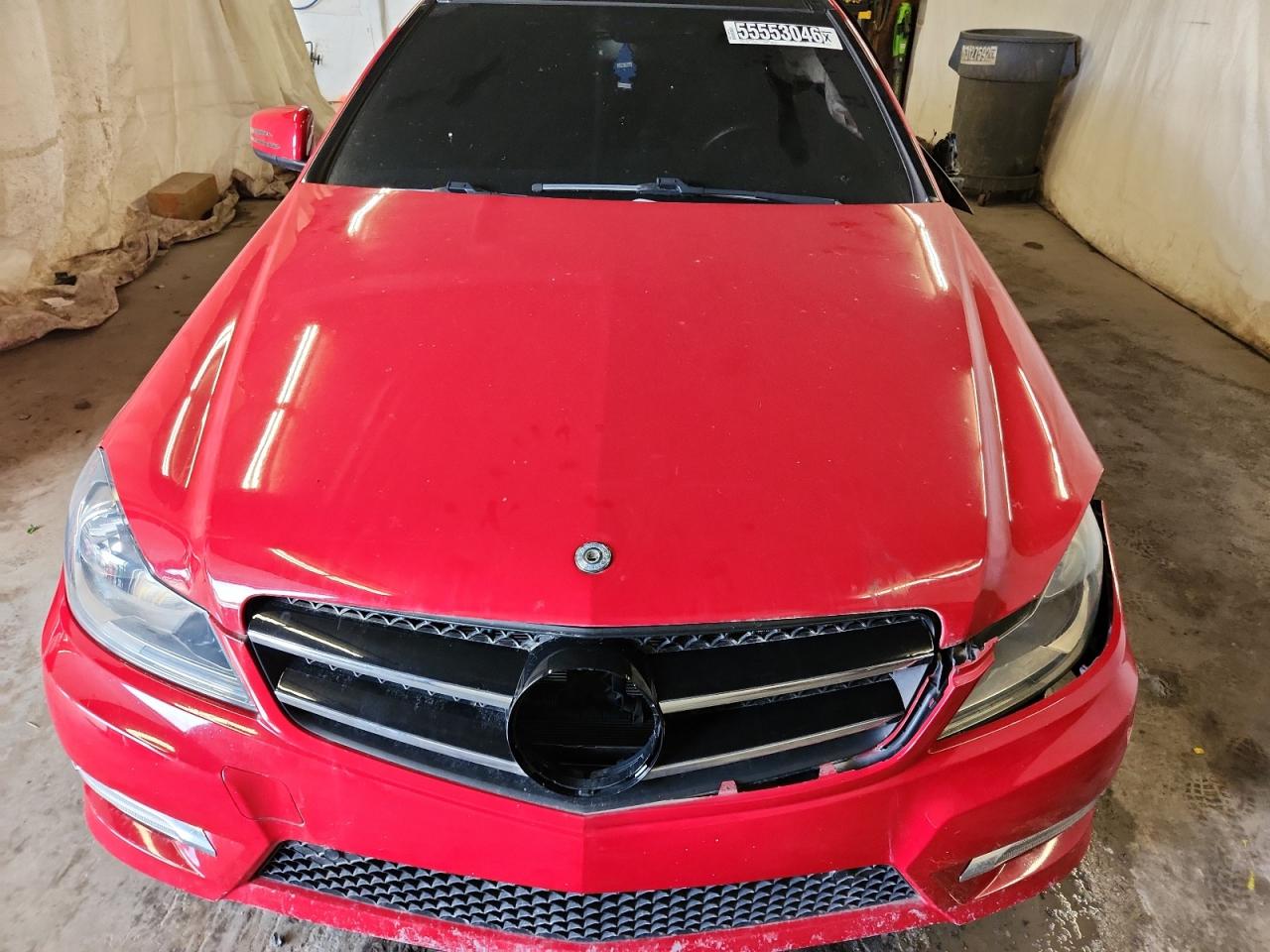 2014 Mercedes-benz C 350 4matic Red vin: WDDGJ8JB7EG257784 Damage: Grille, Broken, Replacement Required