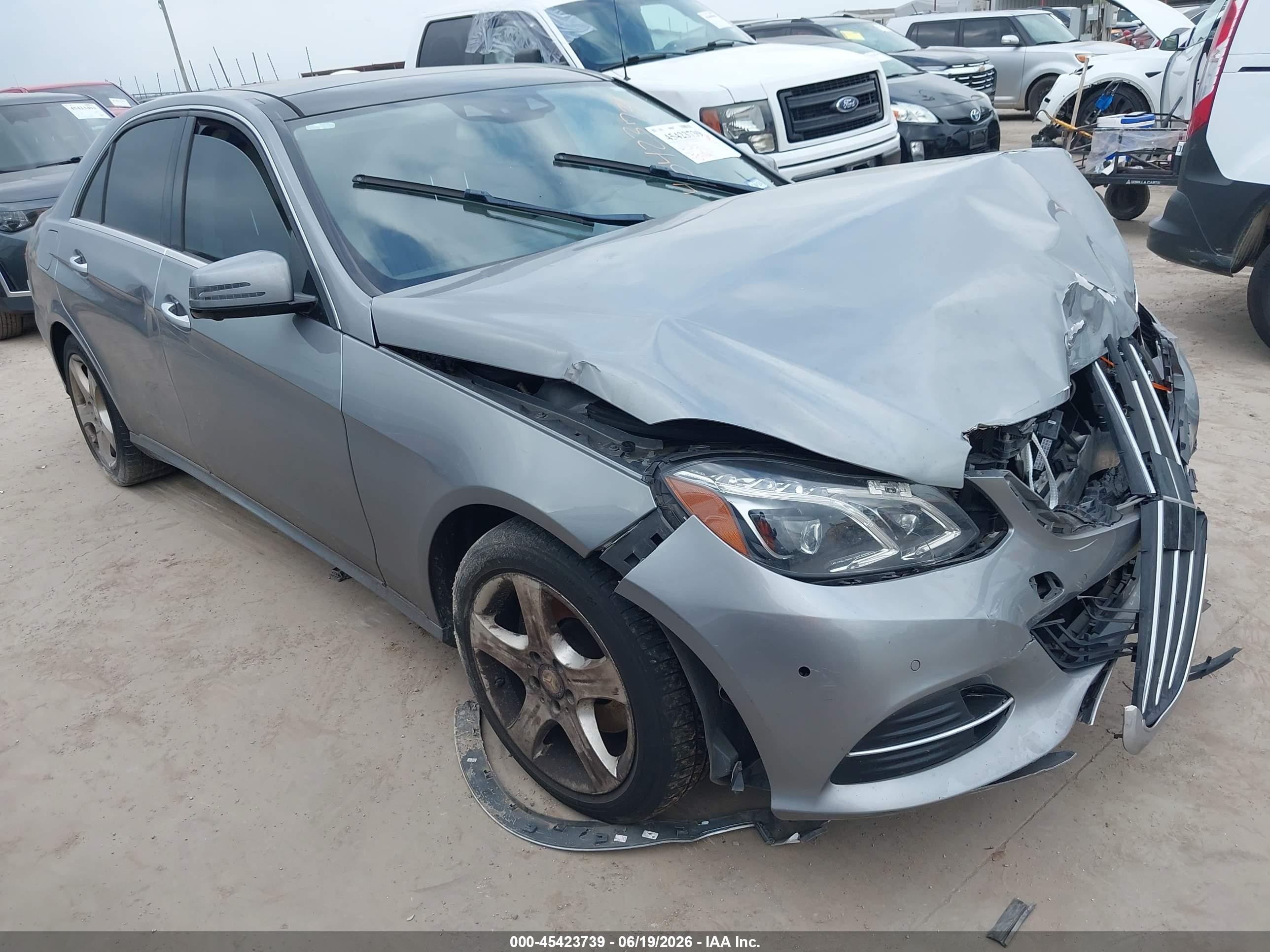2014 Mercedes-benz E 250 Bluetec   Gray vin: WDDHF0EB2EA995285