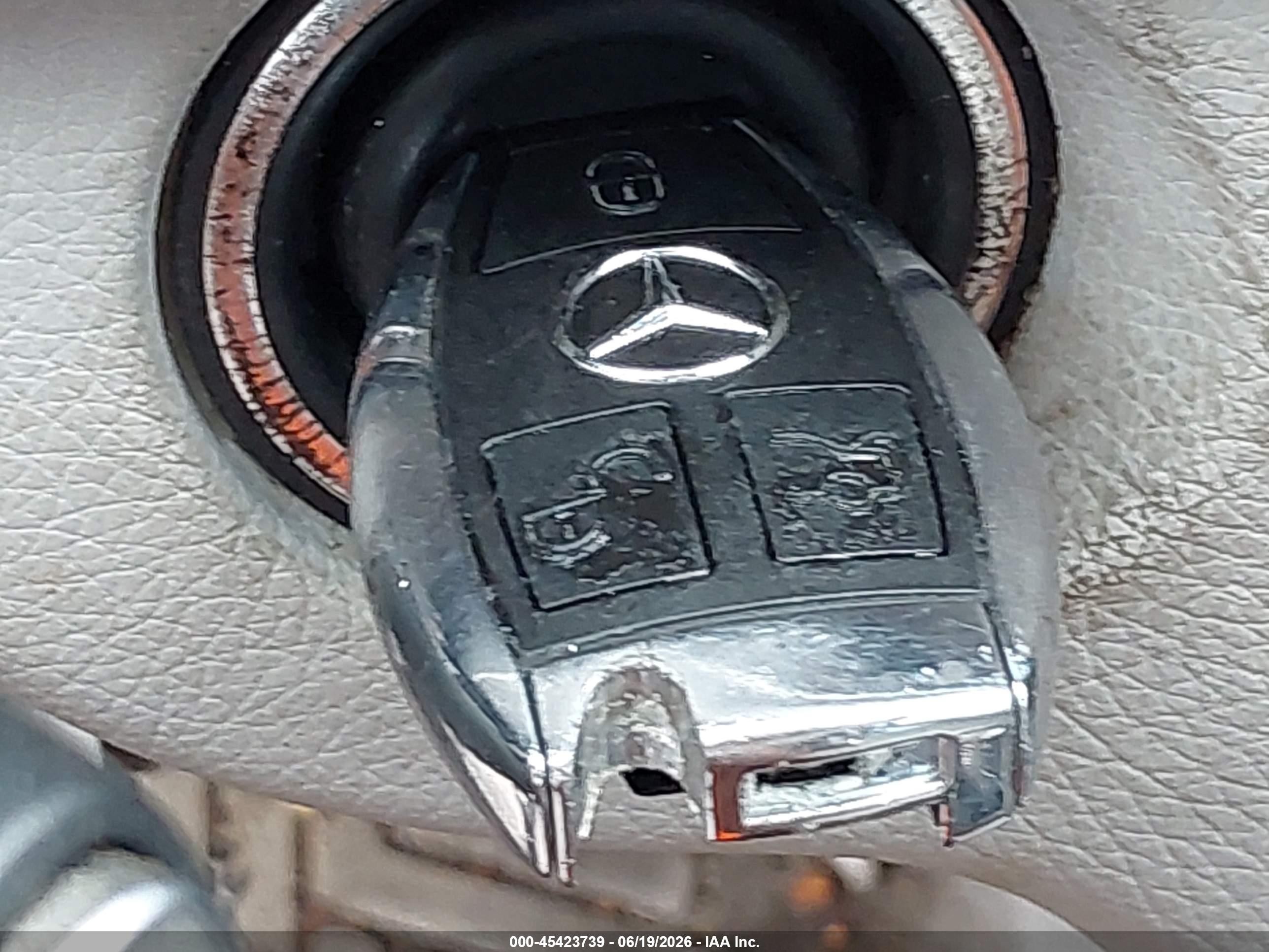 2014 Mercedes-benz E 250 Bluetec   Gray vin: WDDHF0EB2EA995285
