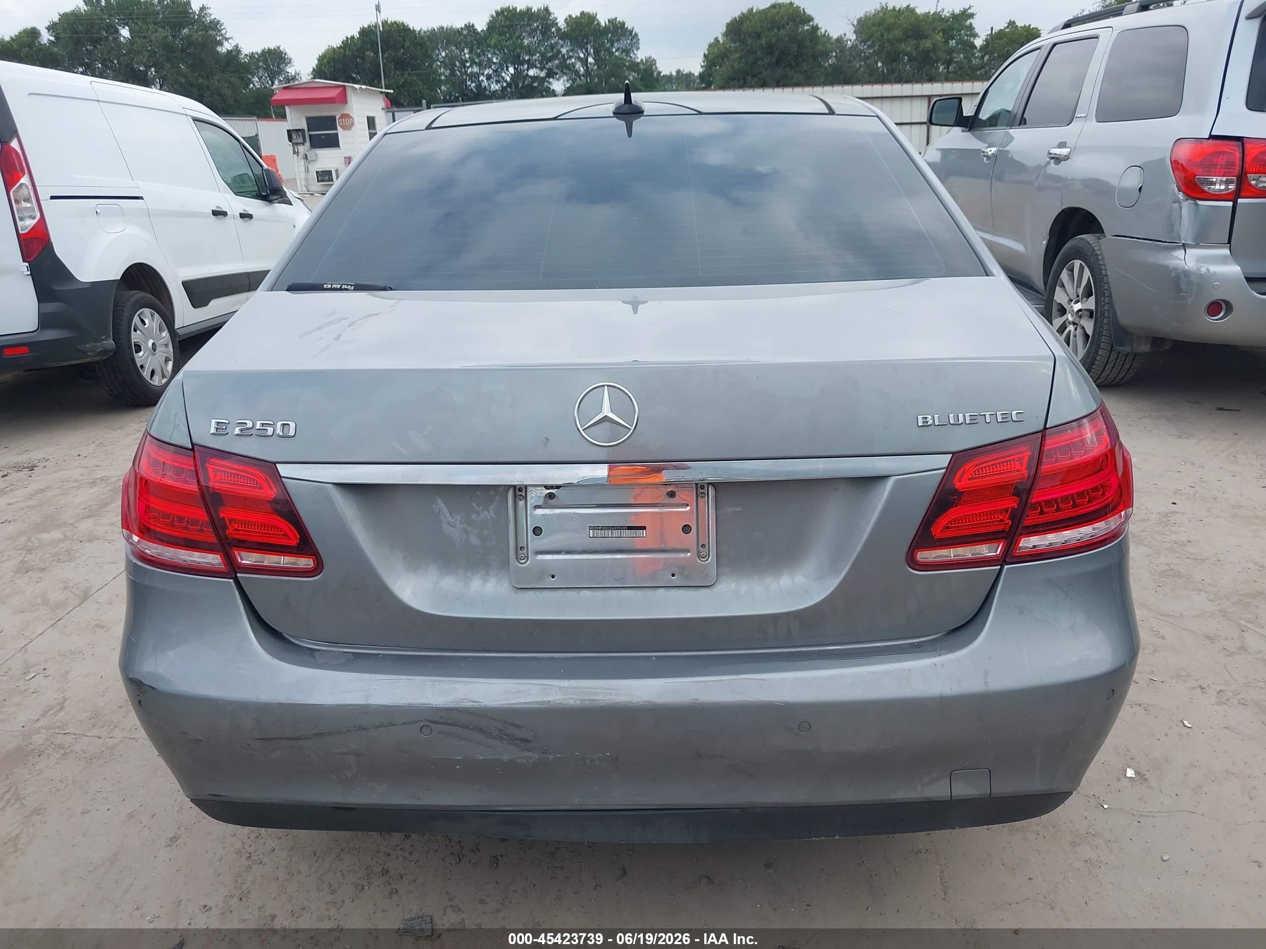 2014 Mercedes-benz E 250 Bluetec   Gray vin: WDDHF0EB2EA995285