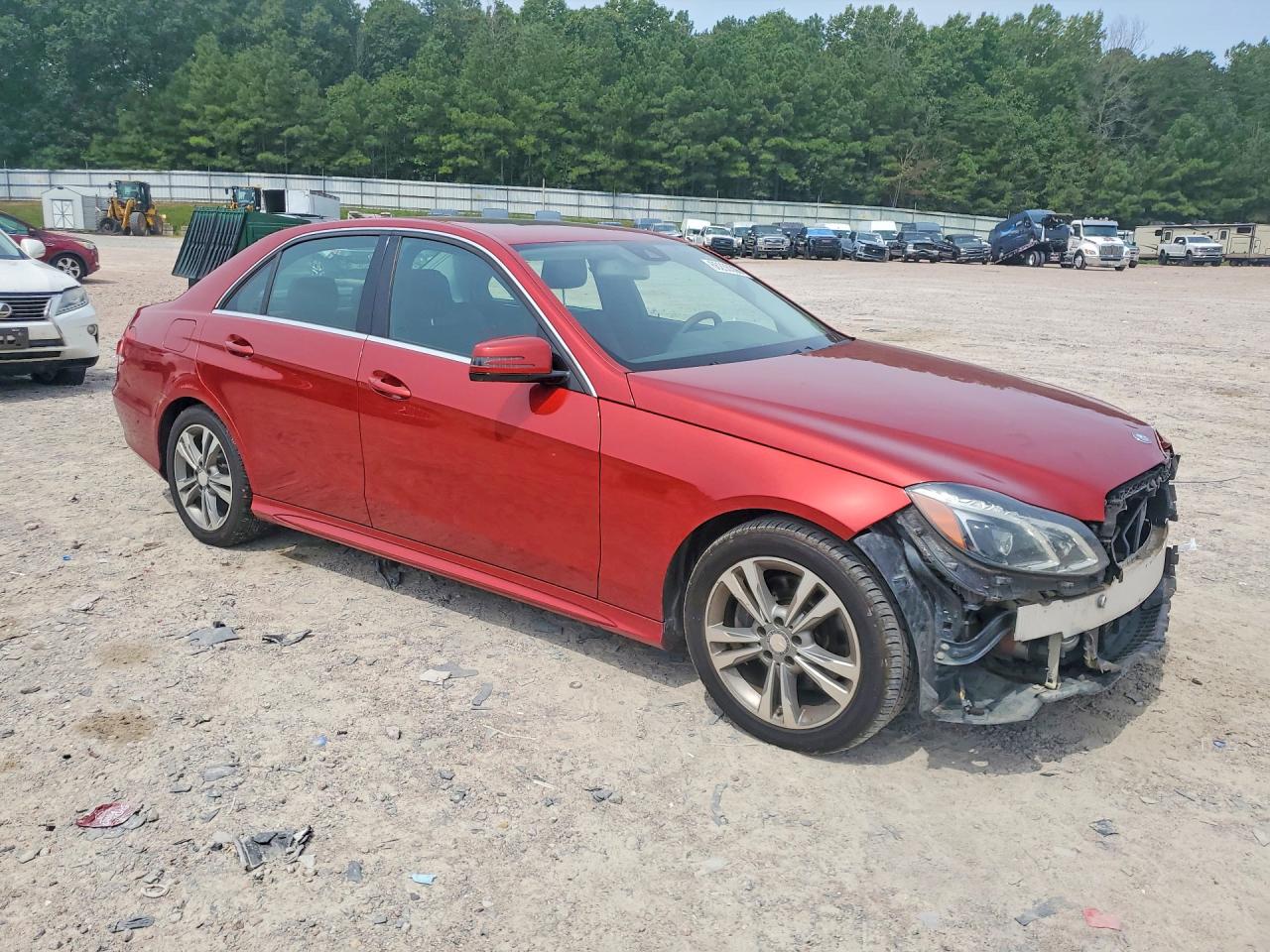 2014 Mercedes-benz E 250 Bluetec Красный vin: WDDHF0EB4EA943642