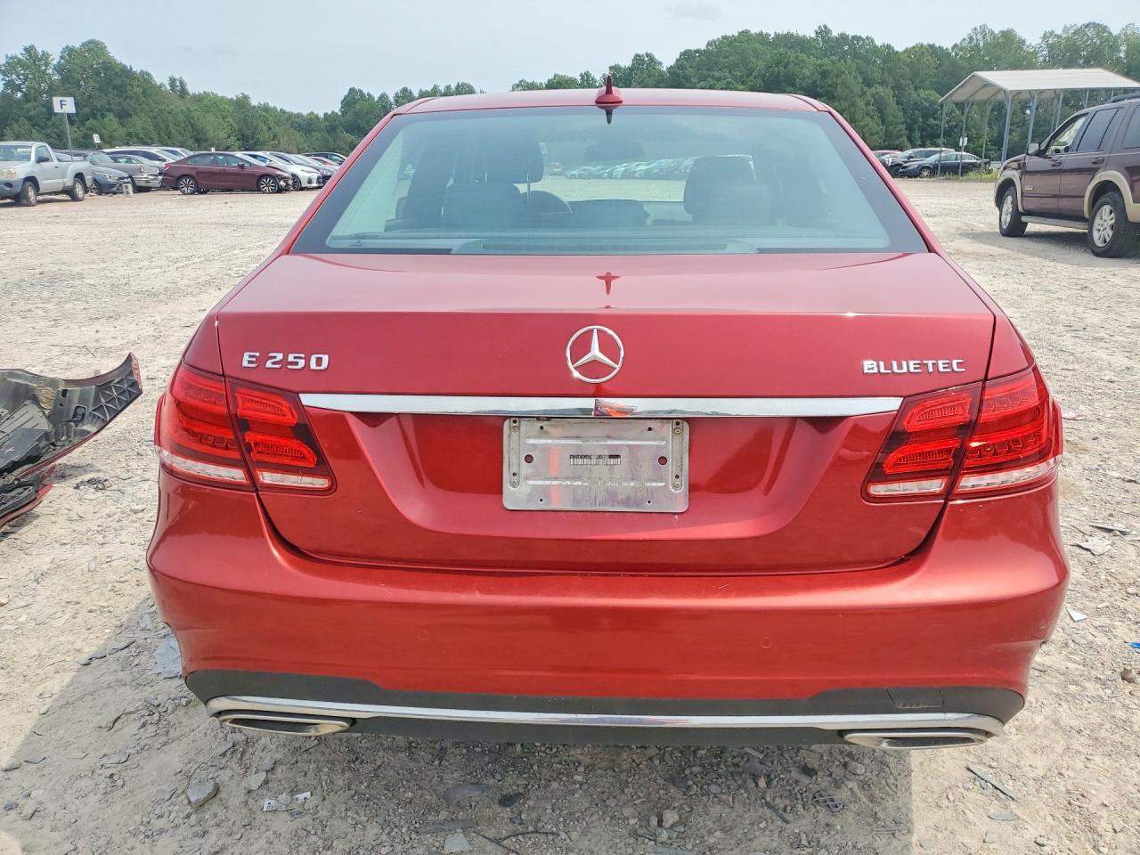 2014 Mercedes-benz E 250 Bluetec Красный vin: WDDHF0EB4EA943642
