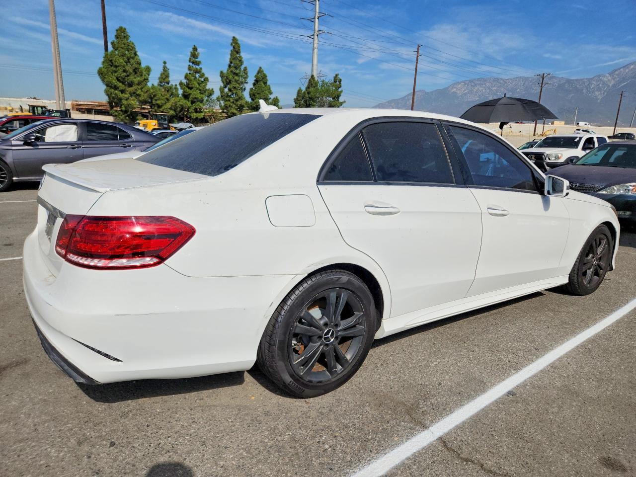 2014 Mercedes-benz E 250 Bluetec White vin: WDDHF0EB5EA995605