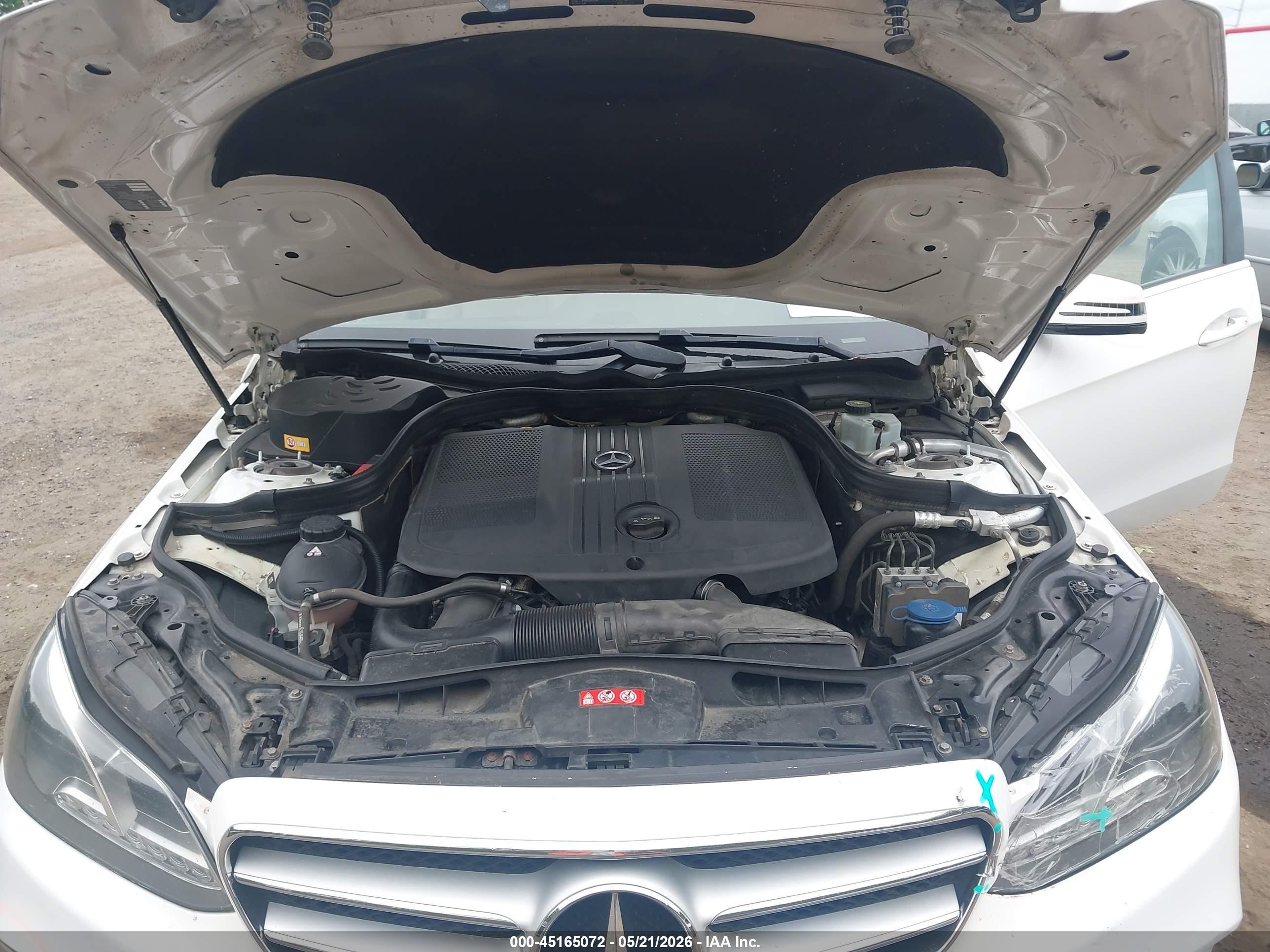 2014 Mercedes-benz E 250 Bluetec   White vin: WDDHF0EB7EA999610